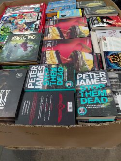 EACH PALLET CONSISTS OF  CHILDRENS/NOVELS/COOKERY/EDUCATIONAL AND OTHER TITLES.