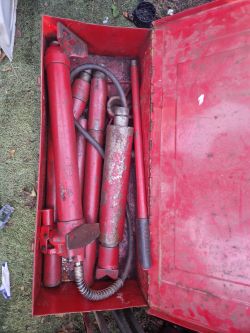 SEALEY BODY REPAIR HAYDROLIC PULLERS