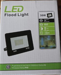 BULK LOT OF 60 LED FLOODLIGHTS 30W MASSIVE RE SALE POTENTIAL