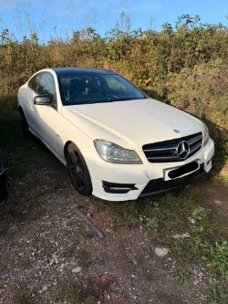 CHEAP!!! LUTON, PICKUPS, BOX VANS, MOTORHOMES, CARAVANS, QUADS & MORE Ends 8th Dec 11am