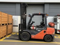 TOYOTA 02-8FGJF35 LPG FORKLIFT