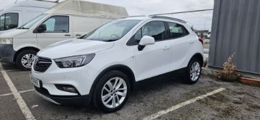 2017 VAUXHALL MOKKA X DESIGN NAV S/S – 1.6 PETROL – WHITE – 40K MILES >>--NO VAT ON HAMMER--<<