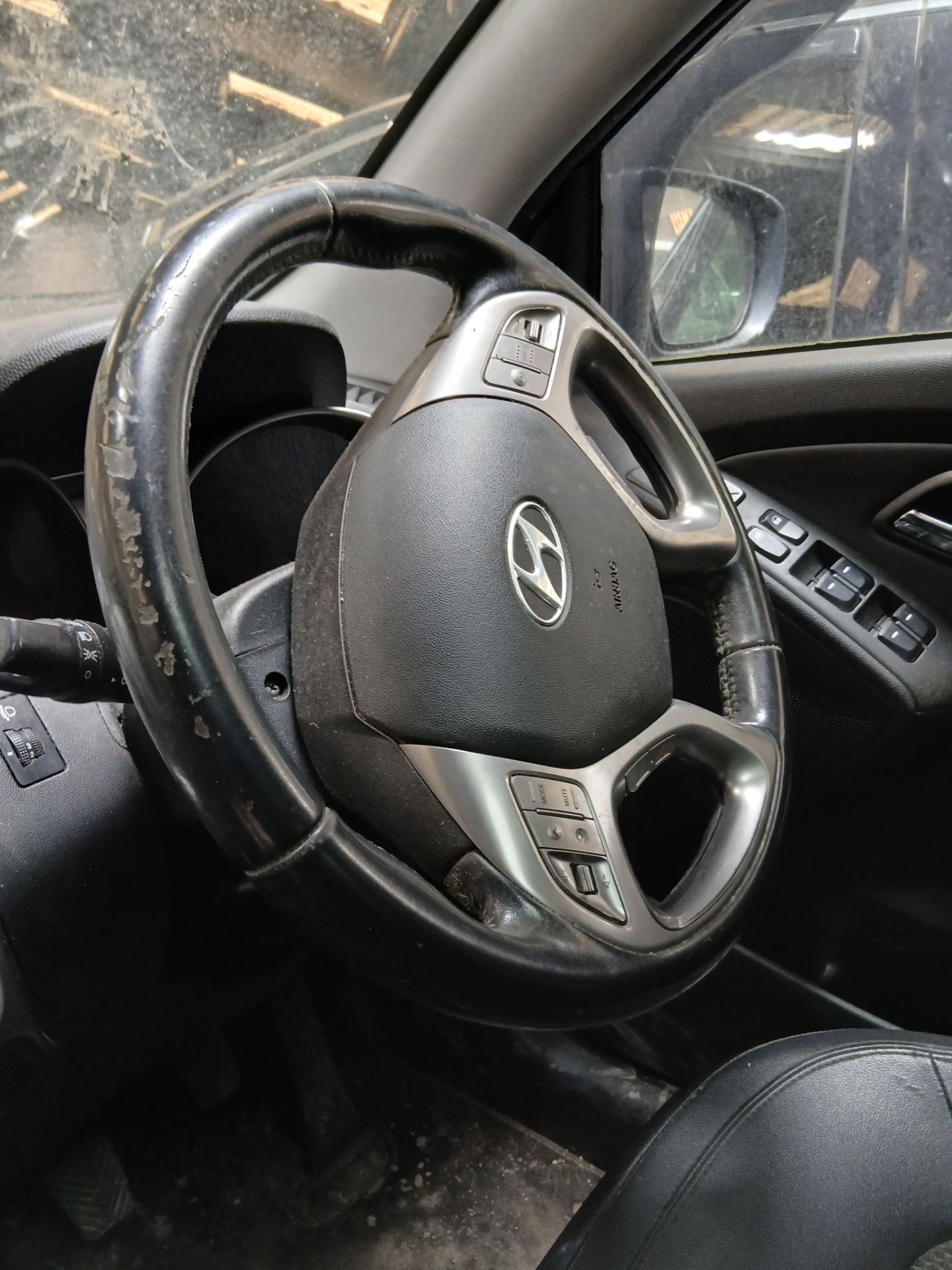 2010 HYUNDAI IX35 PREMIUM 2WD CRDI 134 – 2.0 DIESEL SUV >>--NO VAT ON HAMMER--<< - Image 7 of 9