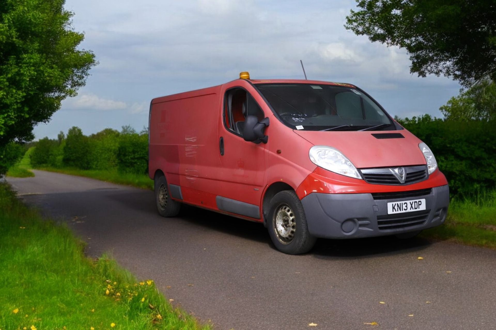 2013 VAUXHALL VIVARO 2900 ECOFLEX CDTI LWB PANEL VAN **(ONLY 65K MILEAGE)** - Image 2 of 11