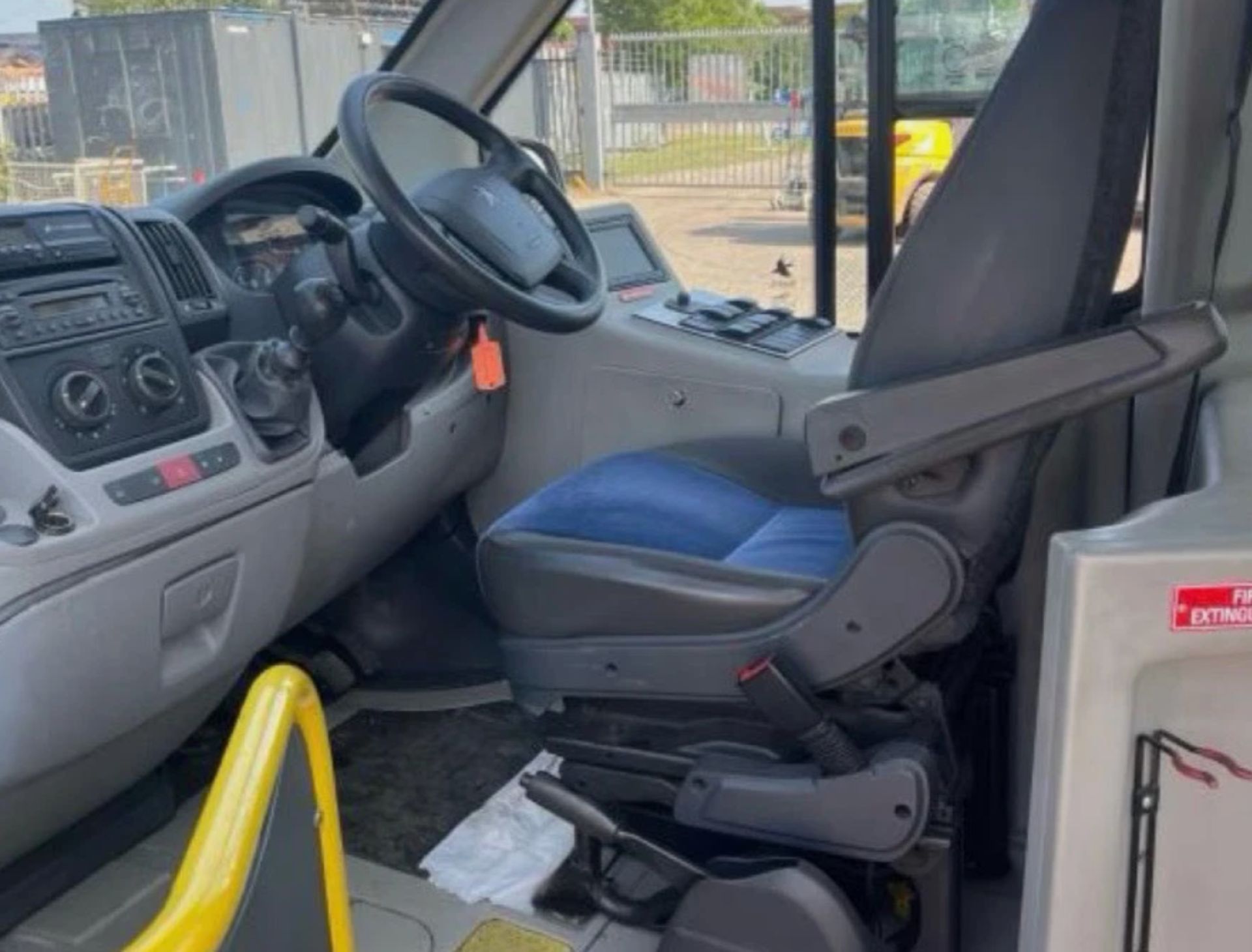 **(ONLY 104K MILEAGE)** 2011 PEUGEOT BOXER WELFARE BUS - Image 6 of 10