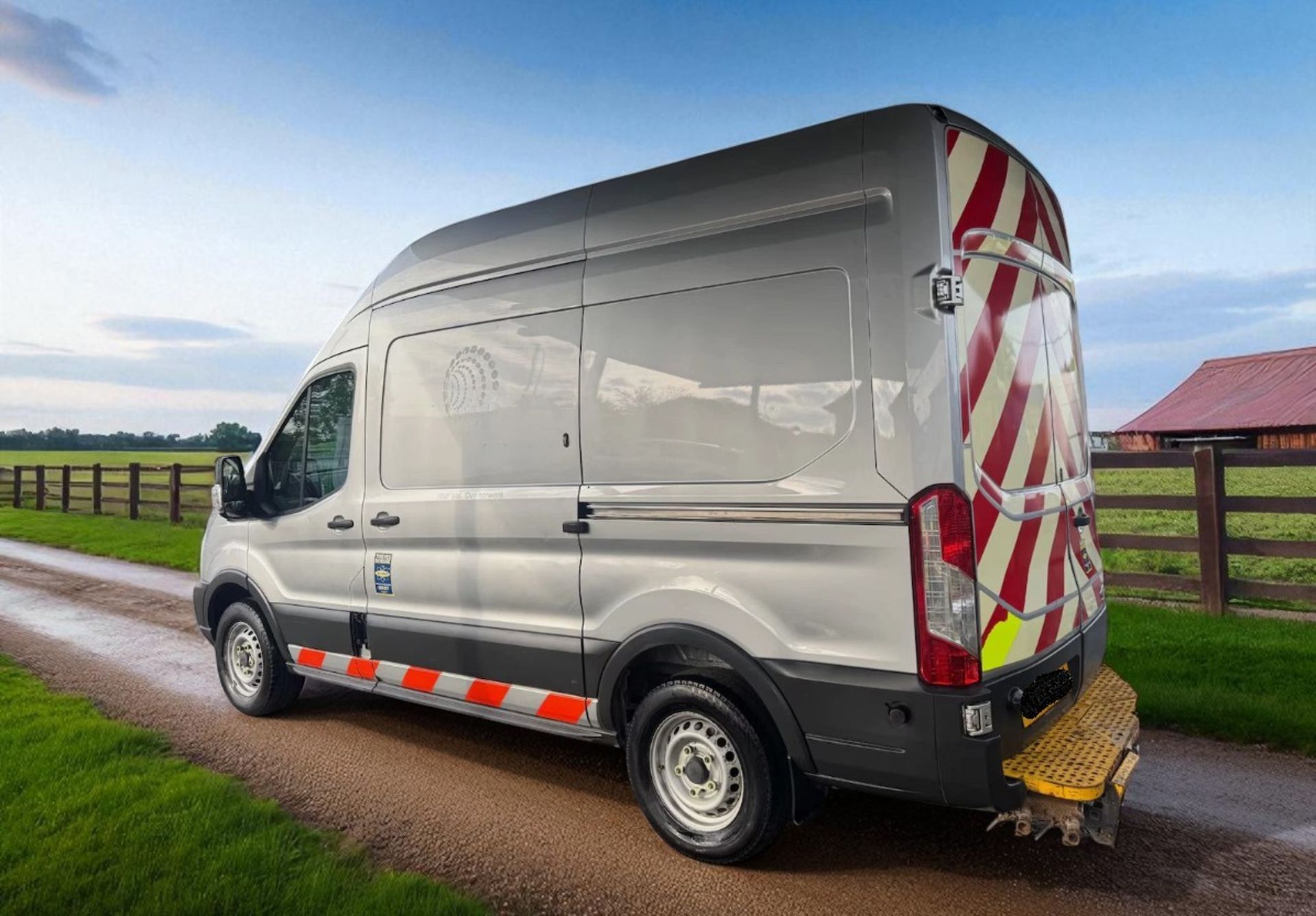 2015 FORD TRANSIT T350 L2H3 PTO COMPRESSOR / 110V - Image 6 of 15