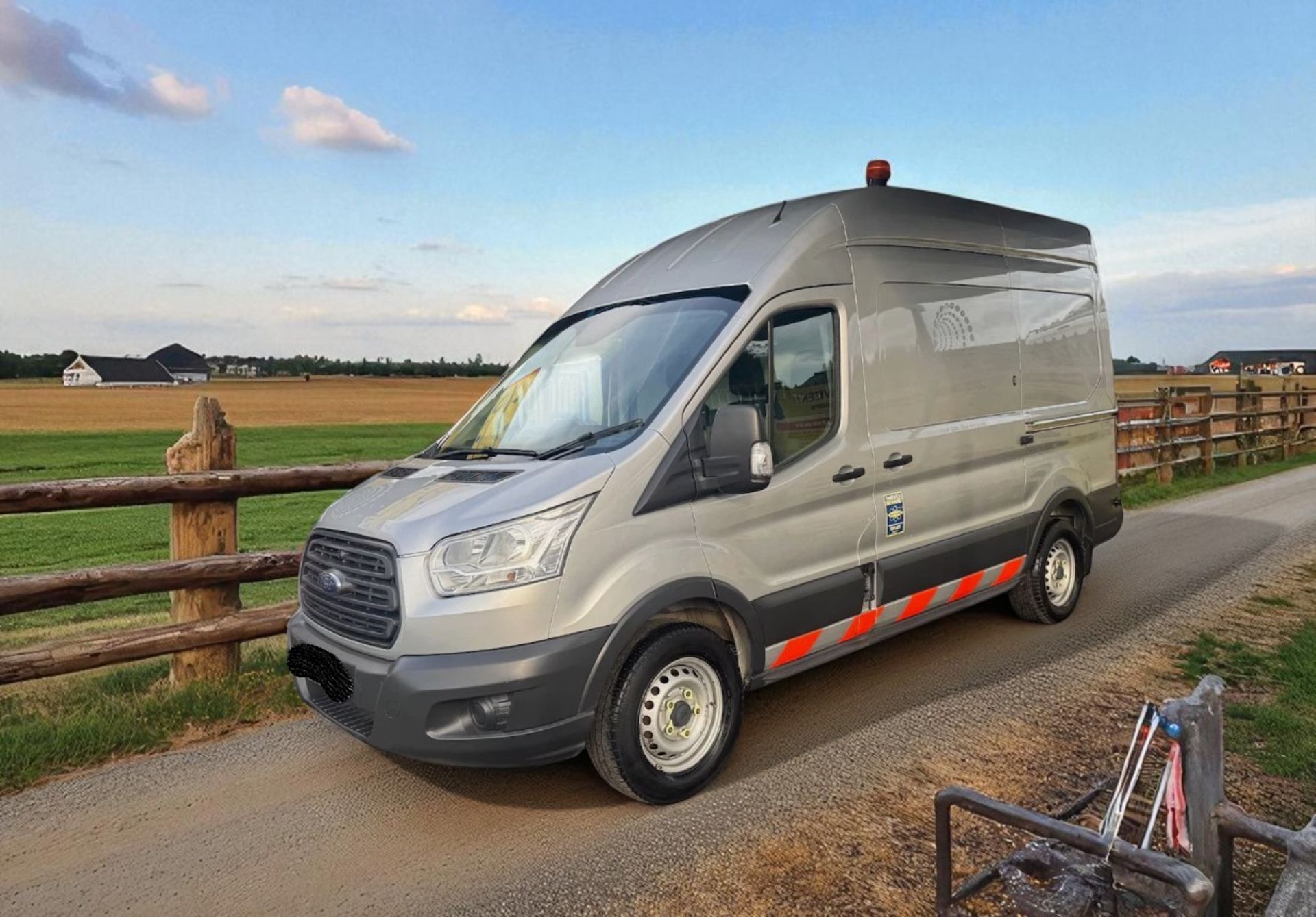 2015 FORD TRANSIT T350 L2H3 PTO COMPRESSOR / 110V - Image 2 of 15