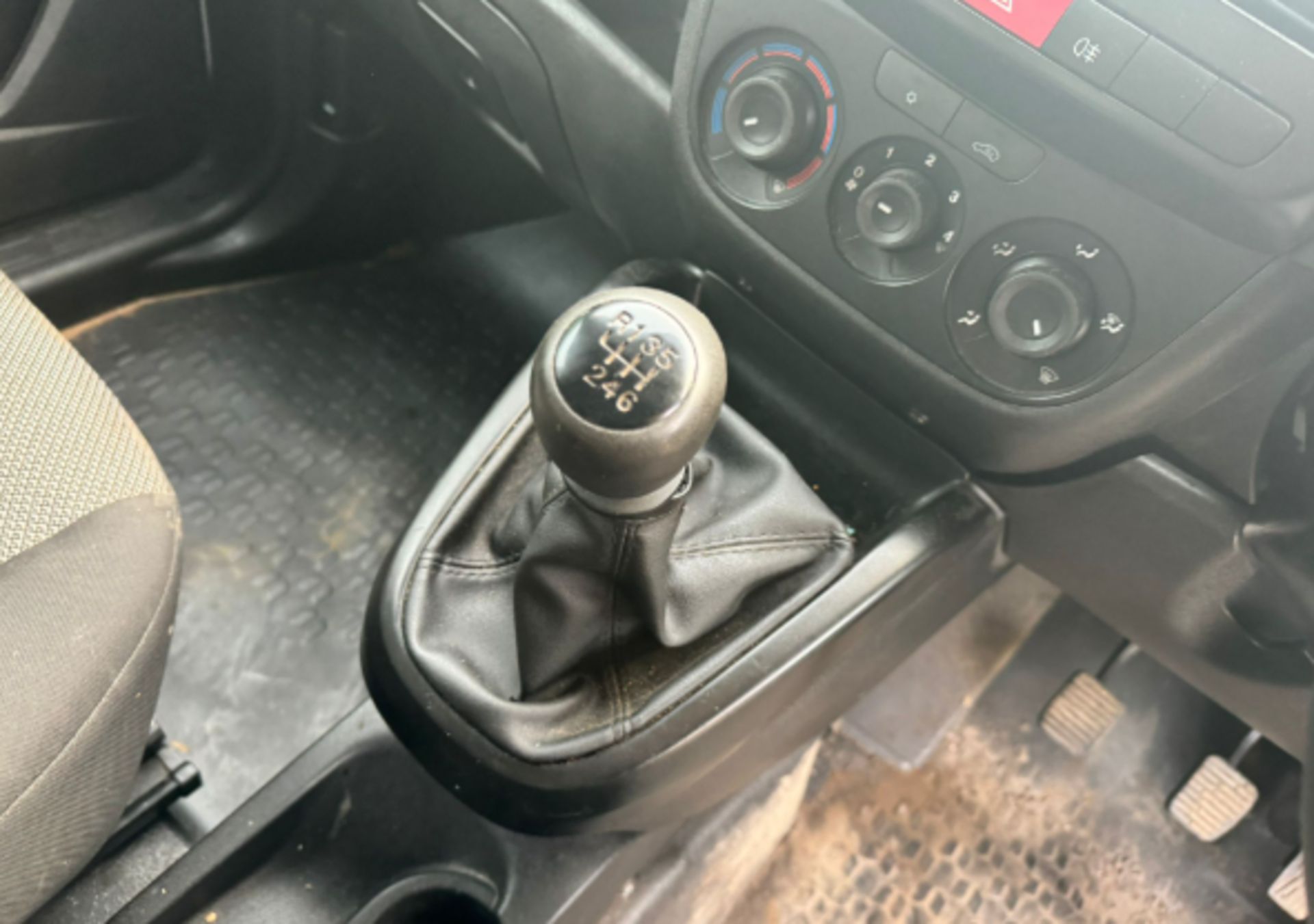 FIAT DOBLO 1.6 HDI (2018) - Image 10 of 11