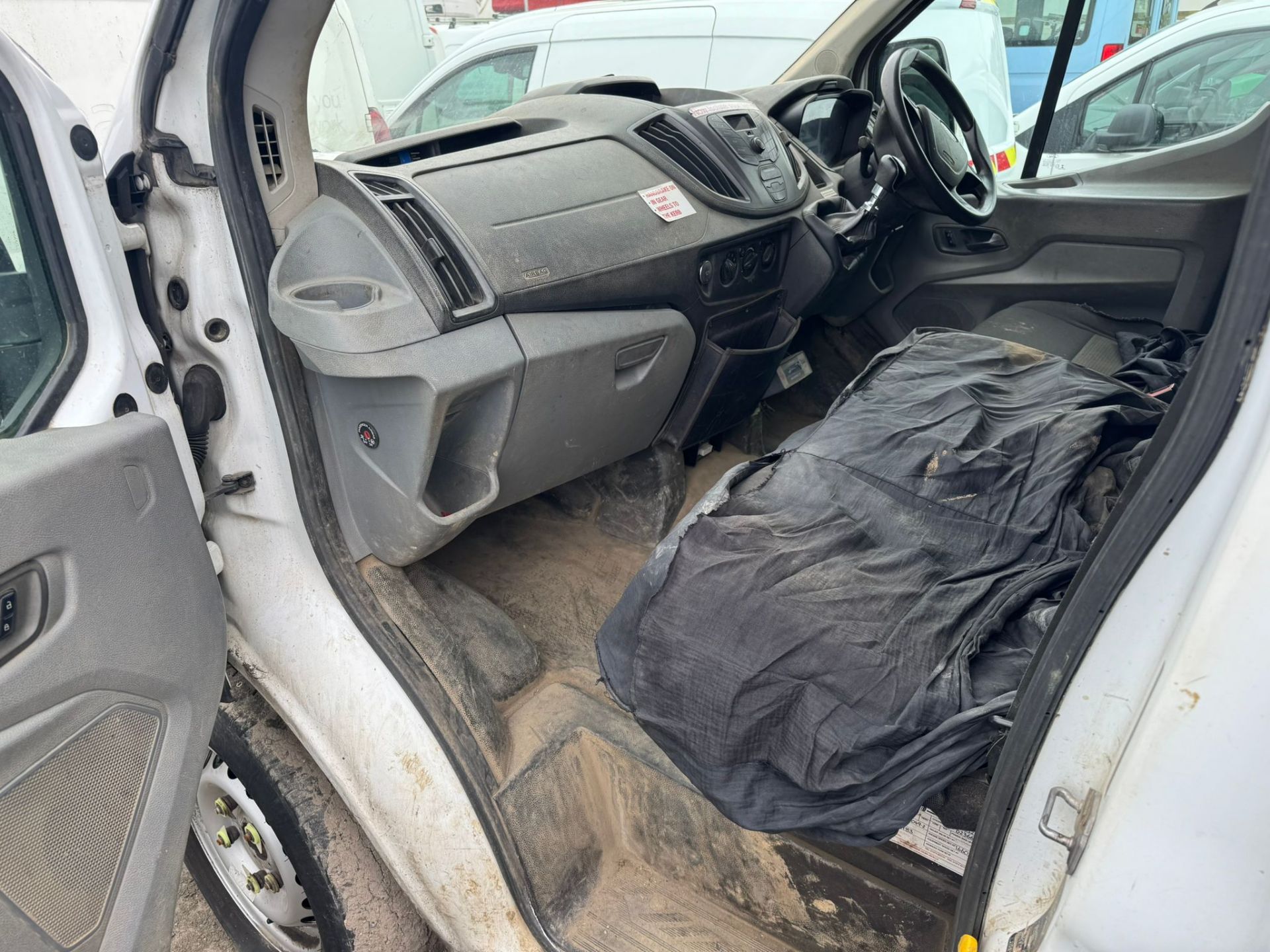 2015 FORD TRANSIT T350 MWB L2 PANEL VAN - Image 3 of 13