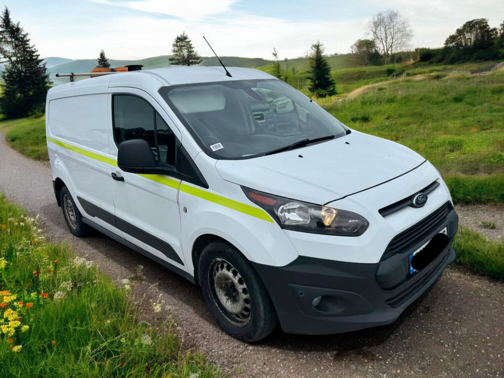 2017 FORD TRANSIT CONNECT 240 LWB PANEL VAN - Image 2 of 14