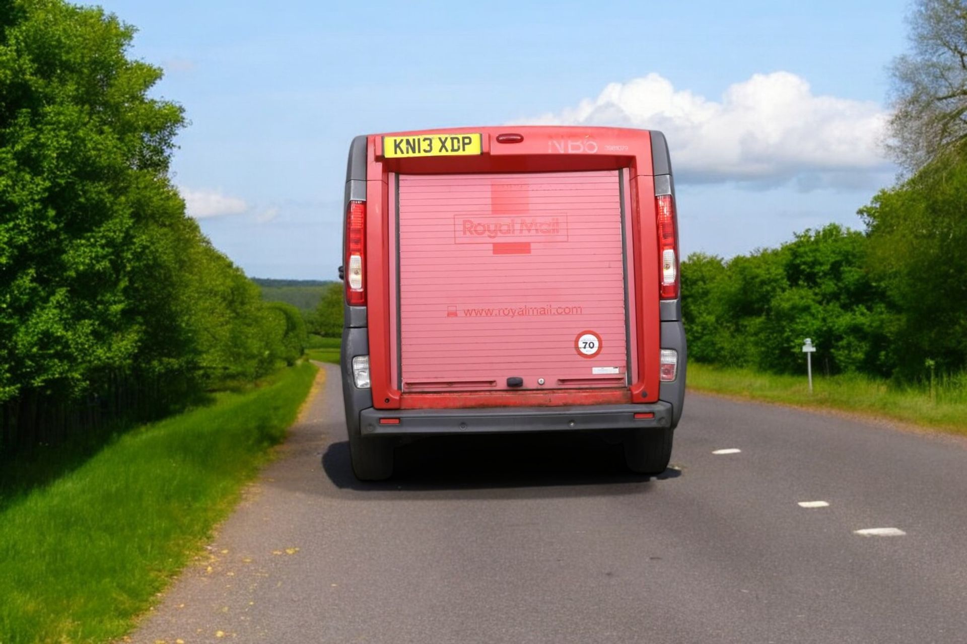 2013 VAUXHALL VIVARO 2900 ECOFLEX CDTI LWB PANEL VAN **(ONLY 65K MILEAGE)** - Image 5 of 11