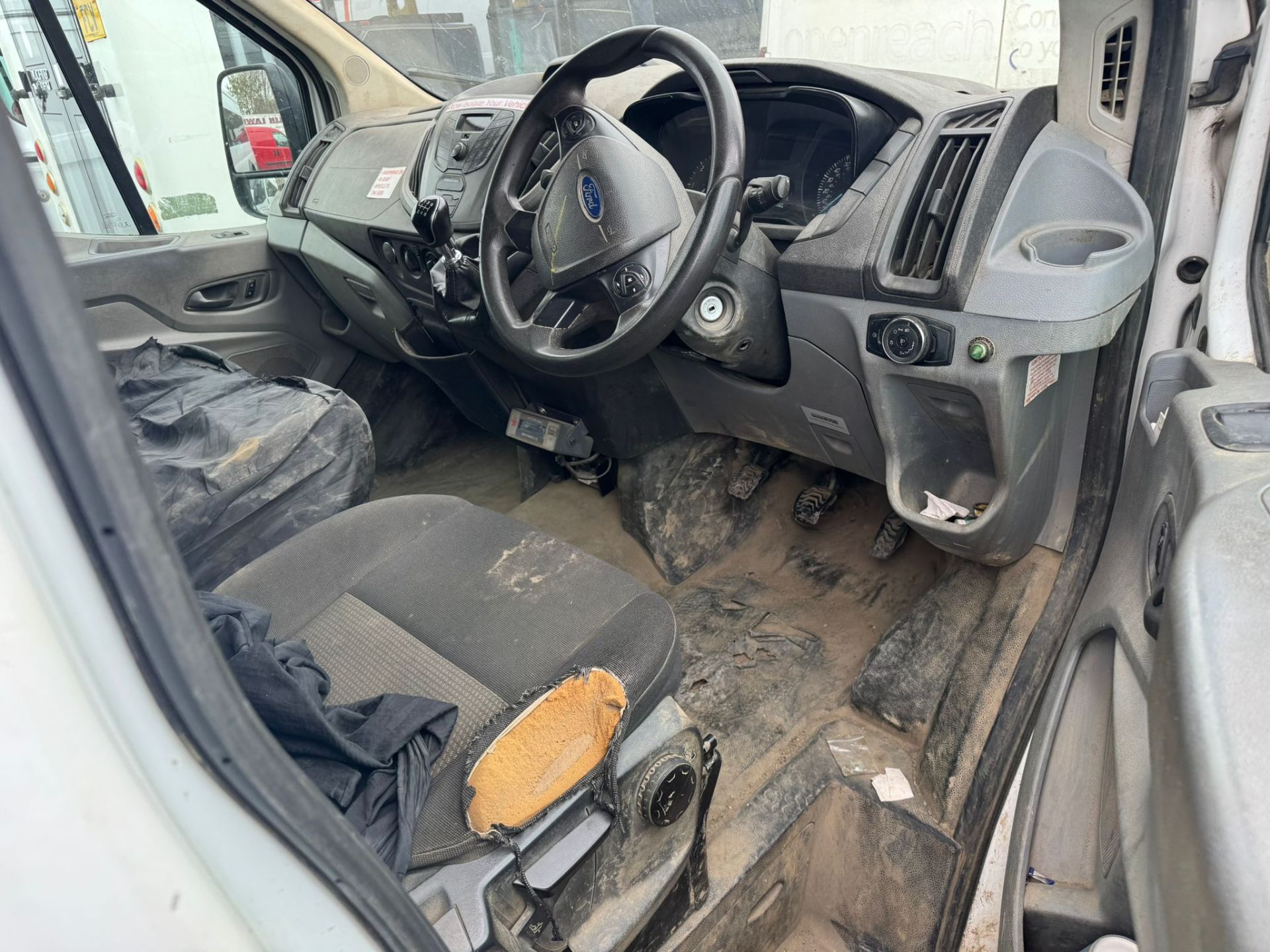 2015 FORD TRANSIT T350 MWB L2 PANEL VAN - Image 4 of 13