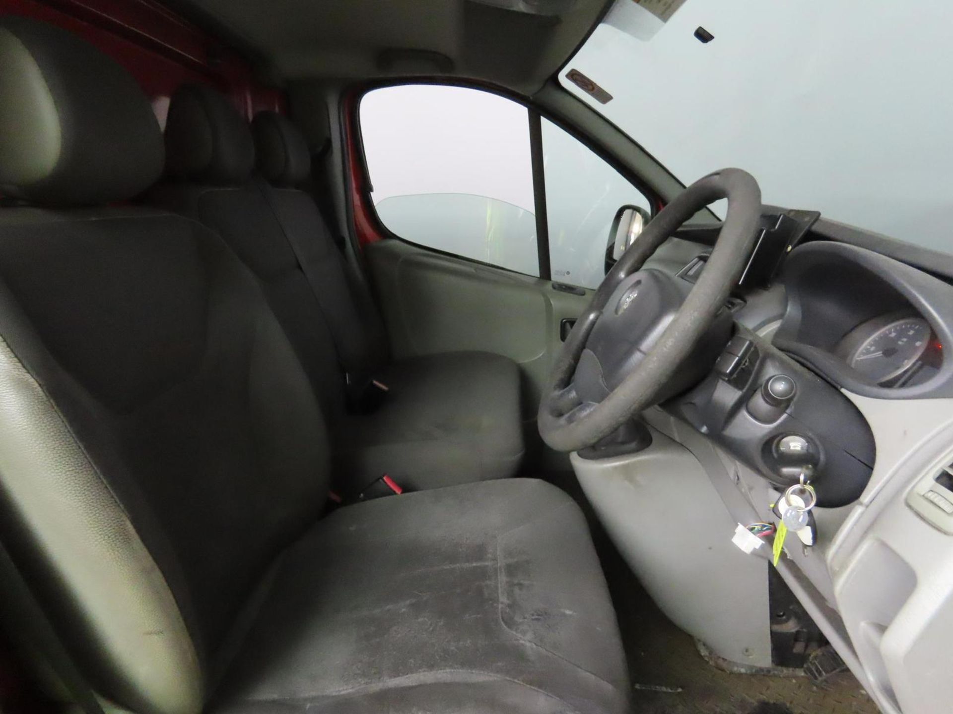 2013 VAUXHALL VIVARO 2900 ECOFLEX CDTI LWB PANEL VAN **(ONLY 76K MILEAGE)** - Image 9 of 13