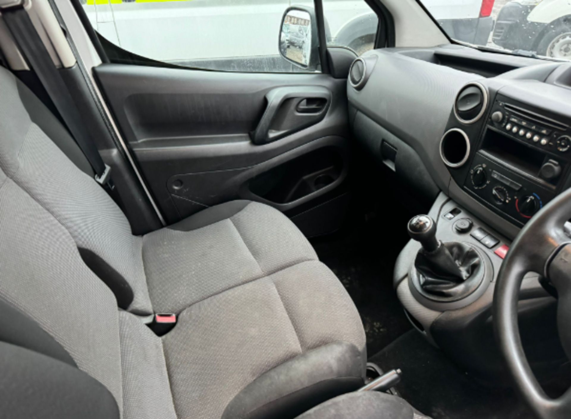 PEUGEOT PARTNER SE L1 BLUE HDI (2017) - Image 2 of 11