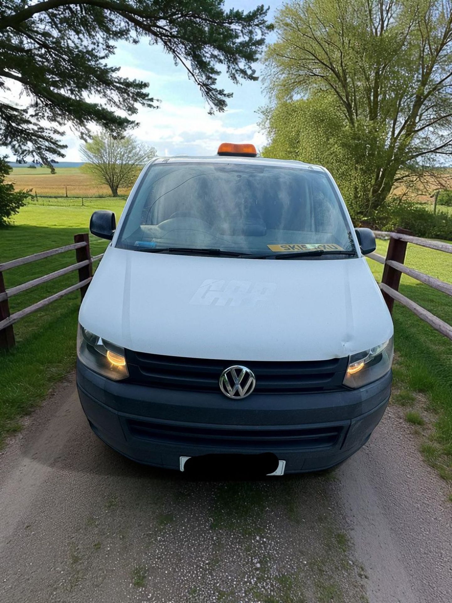 2015 VOLKSWAGEN TRANSPORTER T28 STARTLINE TDI – 2.0 DIESEL – MANUAL – 152K MILES – 1 OWNER - Image 9 of 22