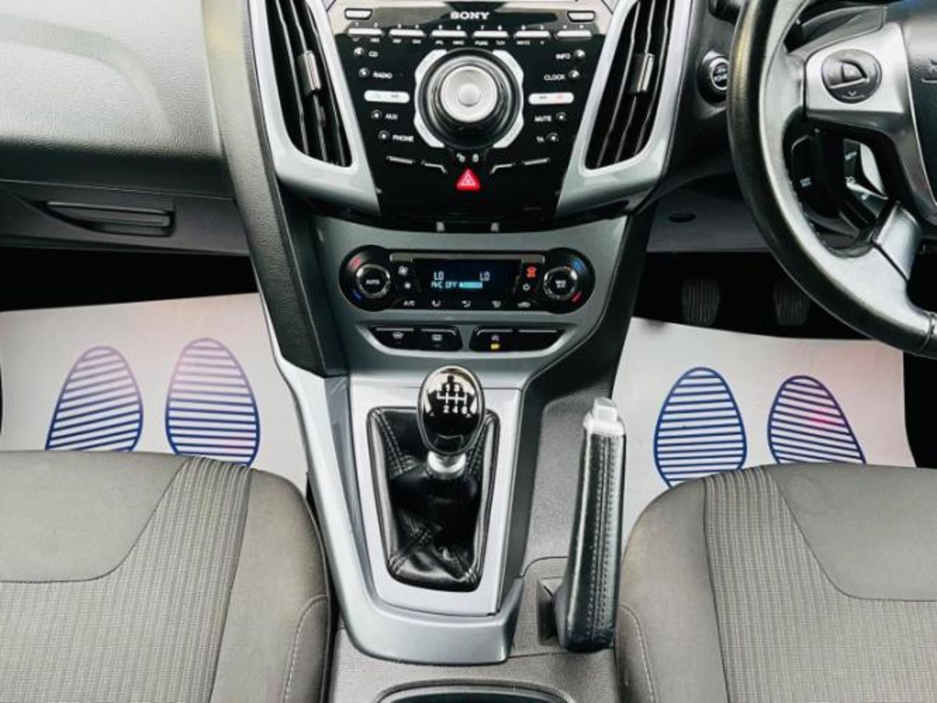 *(ONLY 68K MILEAGE)*2014 FORD FOCUS 1.0T ECOBOOST TITANIUM 5-DOOR HATCHBACK>-NO VAT ON HAMMER-< - Image 17 of 41