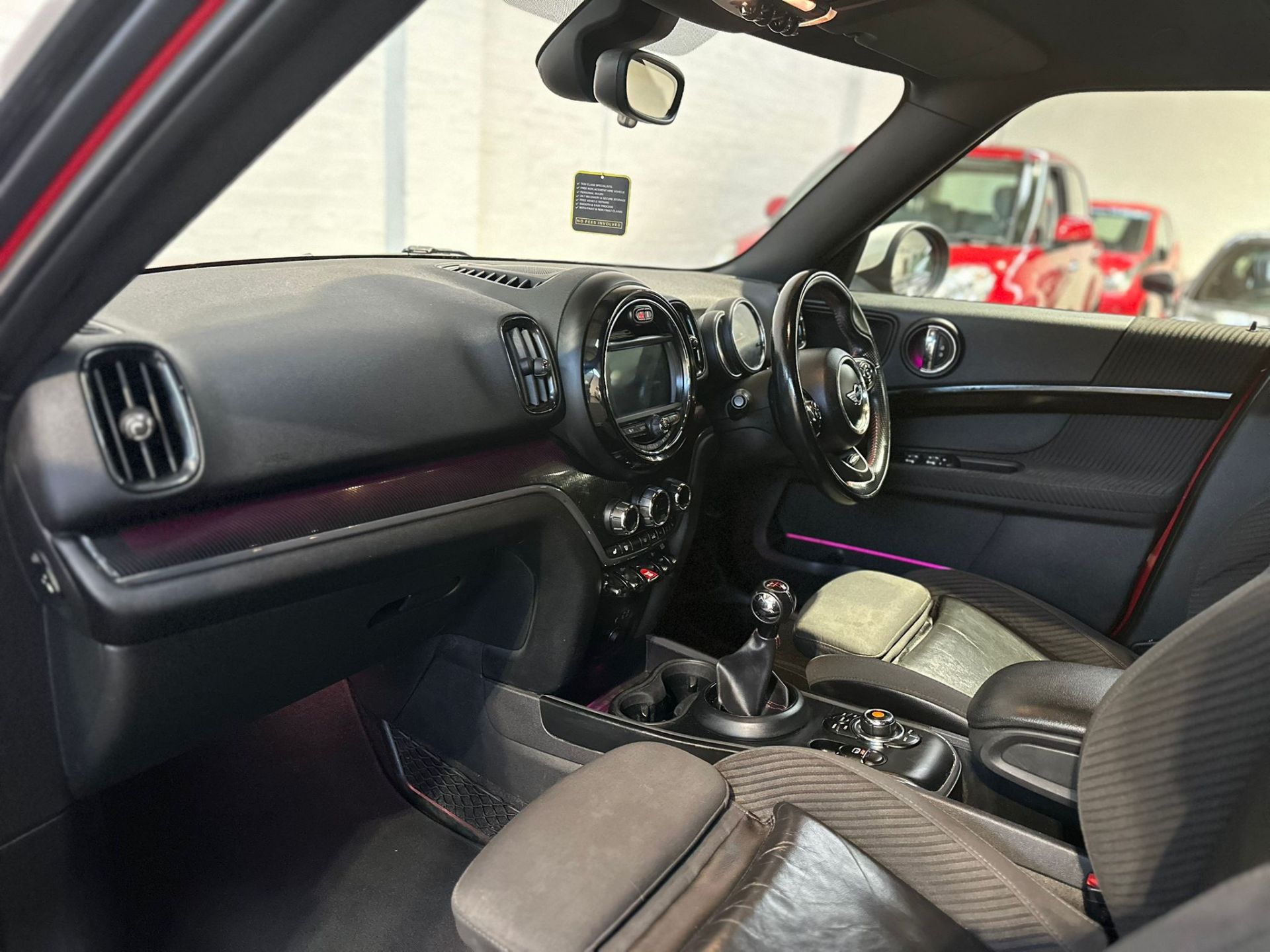 2017 MINI COUNTRYMAN COOPER ALL4 – GREAT SPEC – 2 OWNERS - 130K MILES >>--NO VAT ON HAMMER--<< - Image 23 of 51