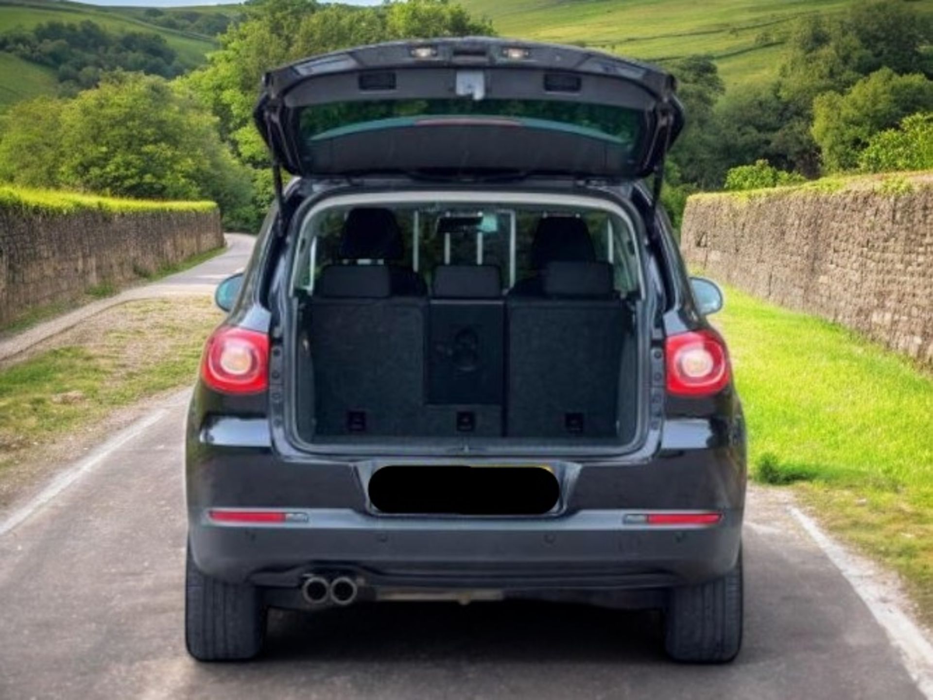 2011 VOLKSWAGEN TIGUAN 2.0 TDI BLUEMOTION TECH MATCH 2WD (S/S) 5DR >>--NO VAT ON HAMMER--<< - Image 4 of 33