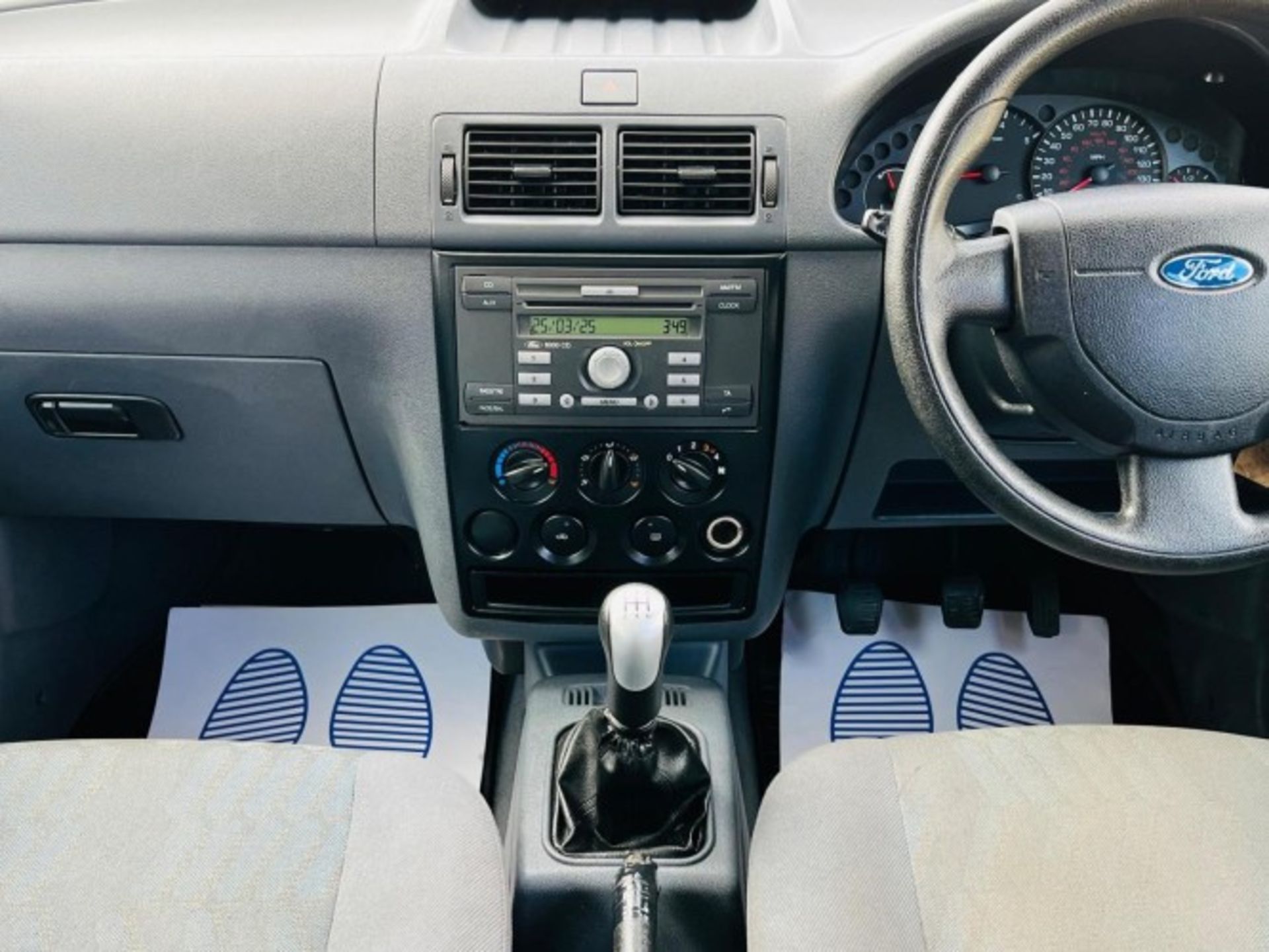 FORD TOURNEO CONNECT 1.8 TDCI T230 90 – 90K MILES >>--NO VAT ON HAMMER--<< - Image 22 of 39