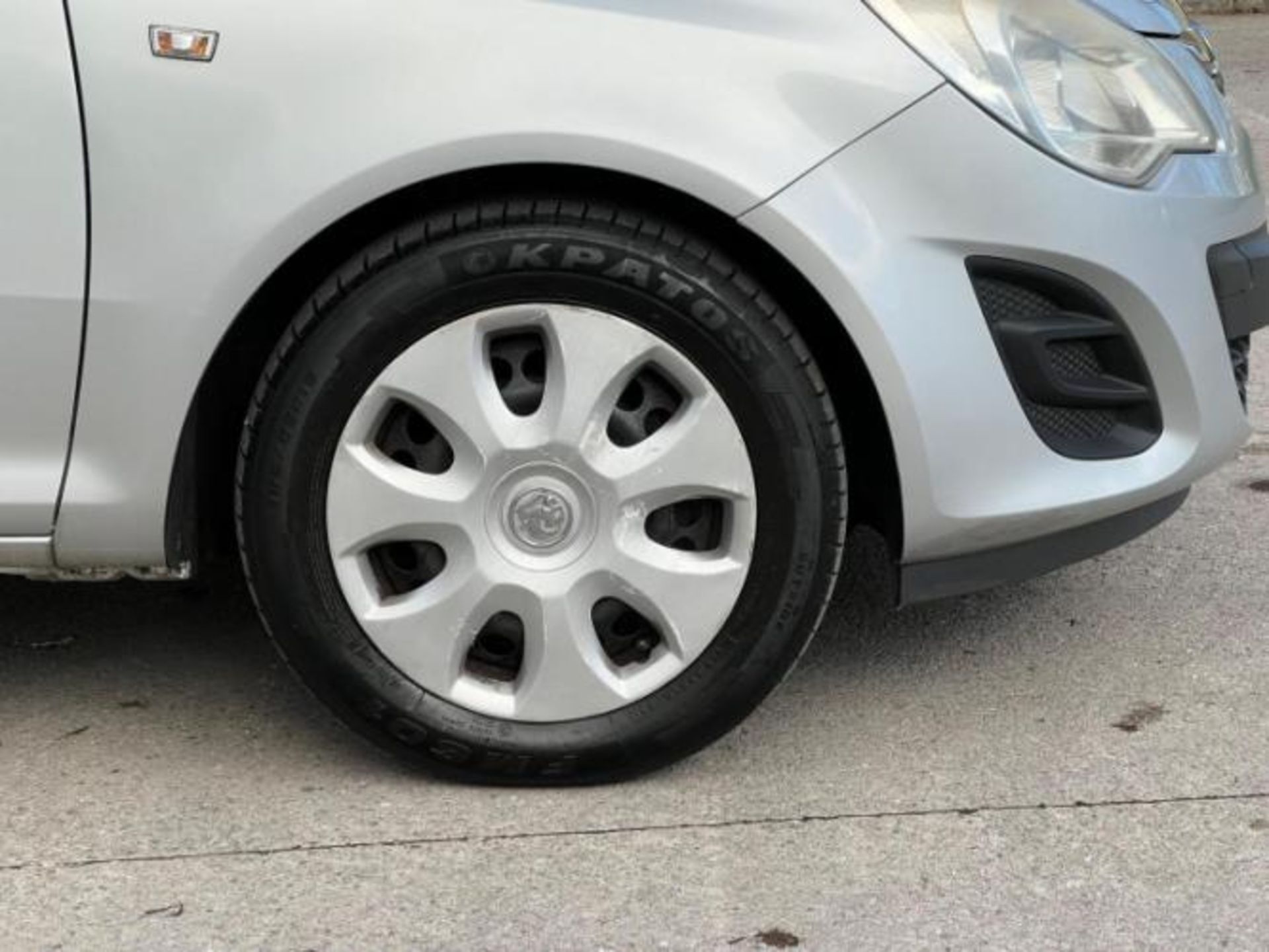 VAUXHALL CORSA 1.2I ECOFLEX 16V EXCLUSIV 5DR (A/C)>>--NO VAT ON HAMMER--<< - Image 11 of 37
