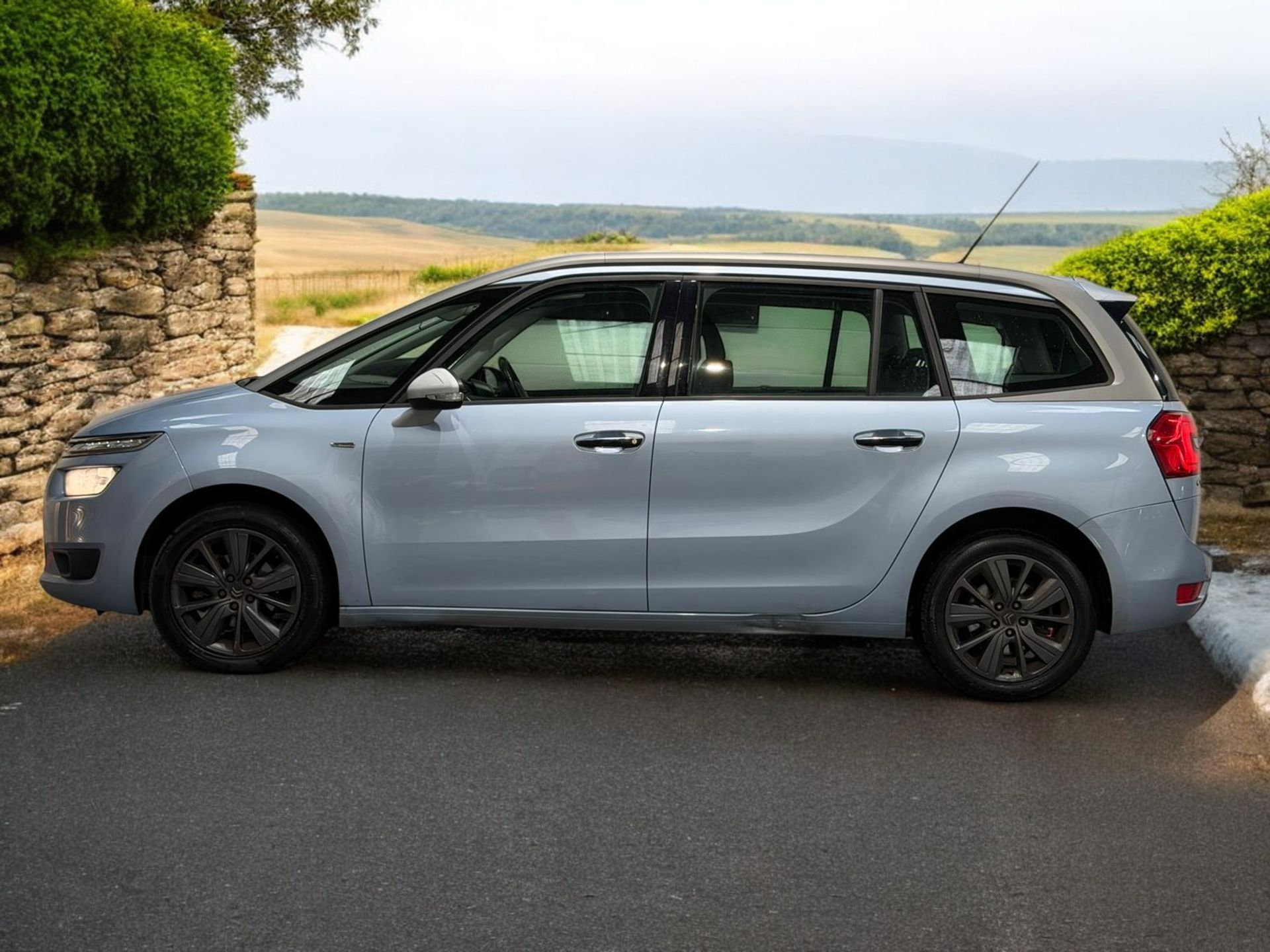 2014 CITROEN GRAND C4 PICASSO 1.6 E-HDI EXCLUSIVE – 7 SEATER >>--NO VAT ON HAMMER--<< - Image 15 of 49