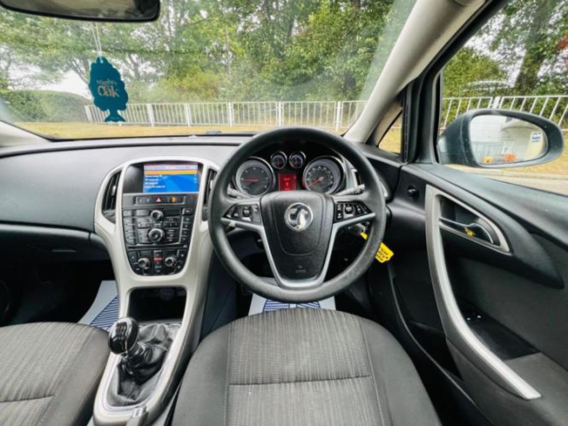 2011 VAUXHALL ASTRA 1.7 CDTI ECOFLEX EXCLUSIV SPORTS TOURER ESTATE>>--NO VAT ON HAMMER--<< - Image 22 of 36