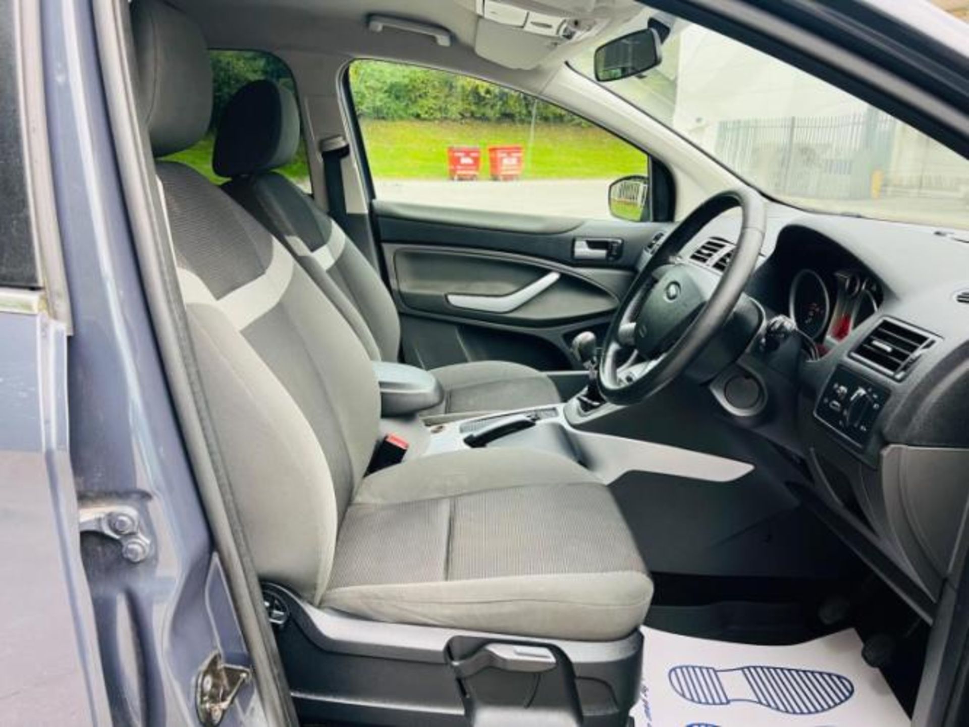 2010 FORD KUGA 2.0 TDCI ZETEC 2WD 5DR >>--NO VAT ON HAMMER--<< - Image 33 of 38