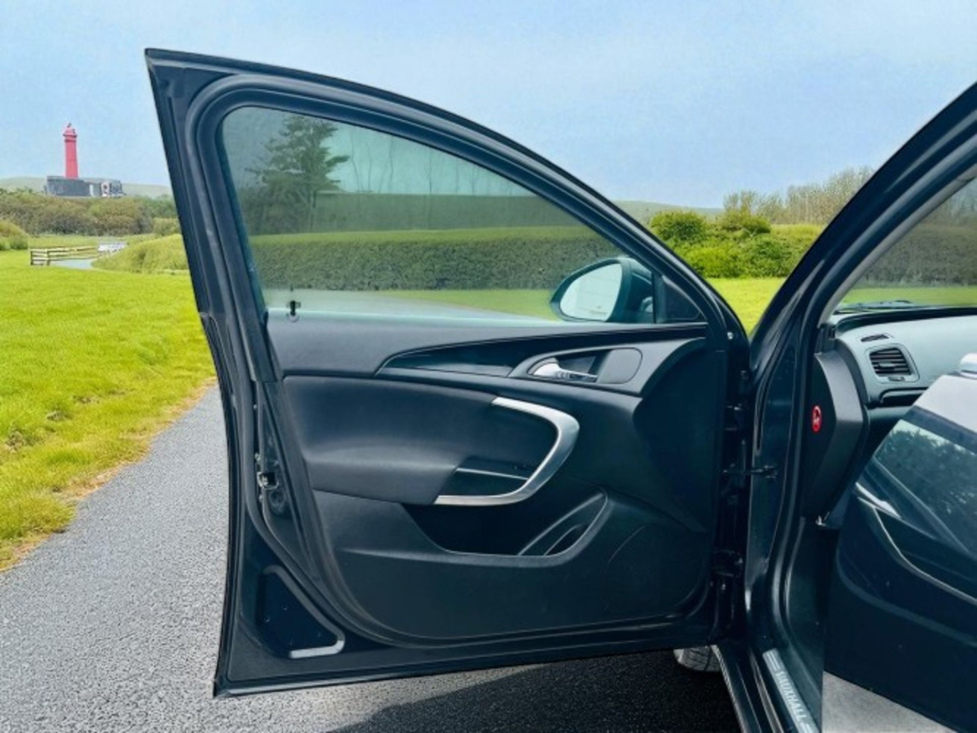 2013 VAUXHALL INSIGNIA 1.4T SRI SPORTS TOURER (S/S) 5DR – 100,909 MILES >>--NO VAT ON HAMMER--<< - Image 14 of 42