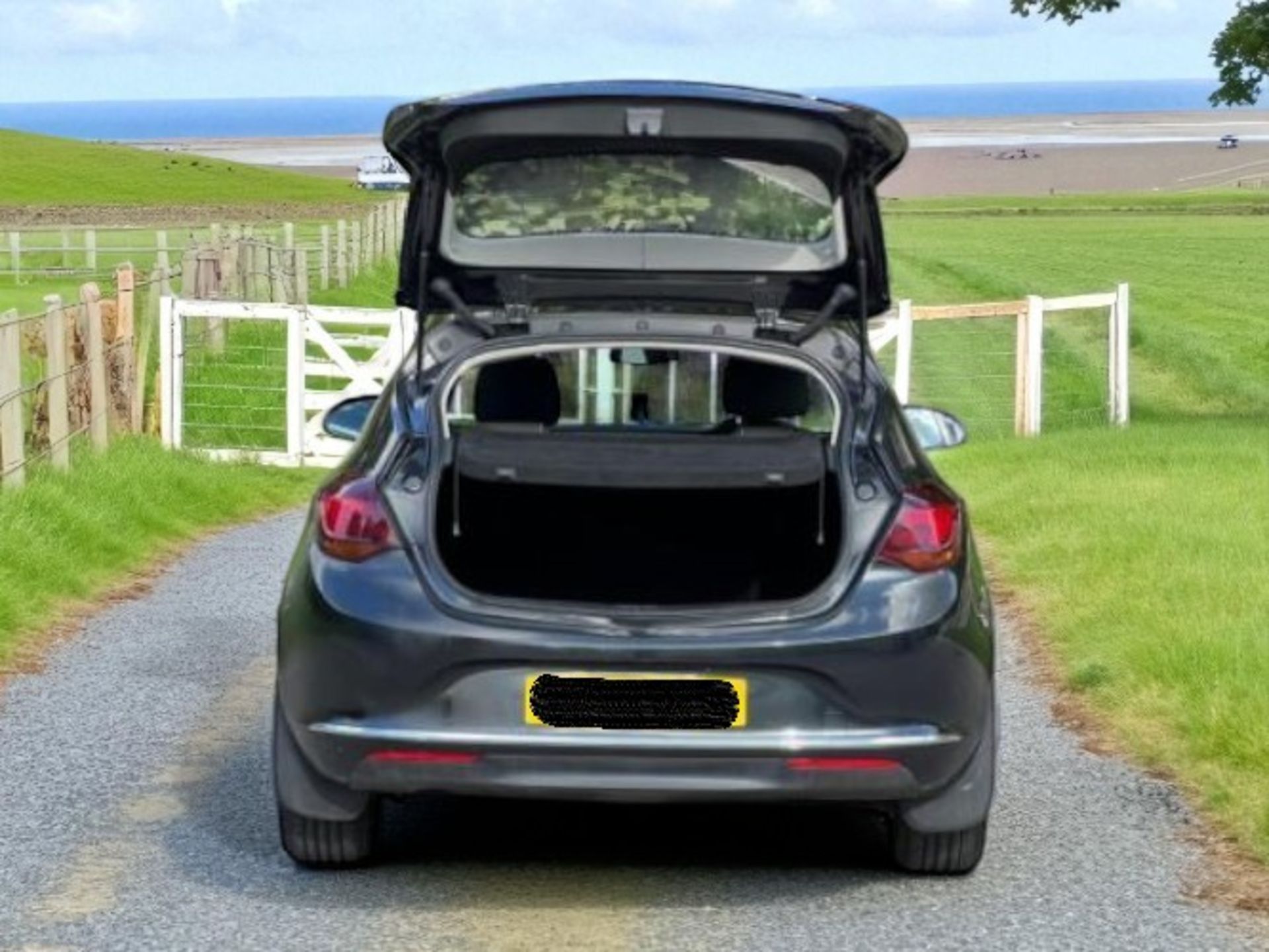 **(ONLY 109K MILEAGE)** 2013 VAUXHALL ASTRA 1.6 16V SRI 5-DOOR HATCHBACK>>--NO VAT ON HAMMER--<< - Image 11 of 40