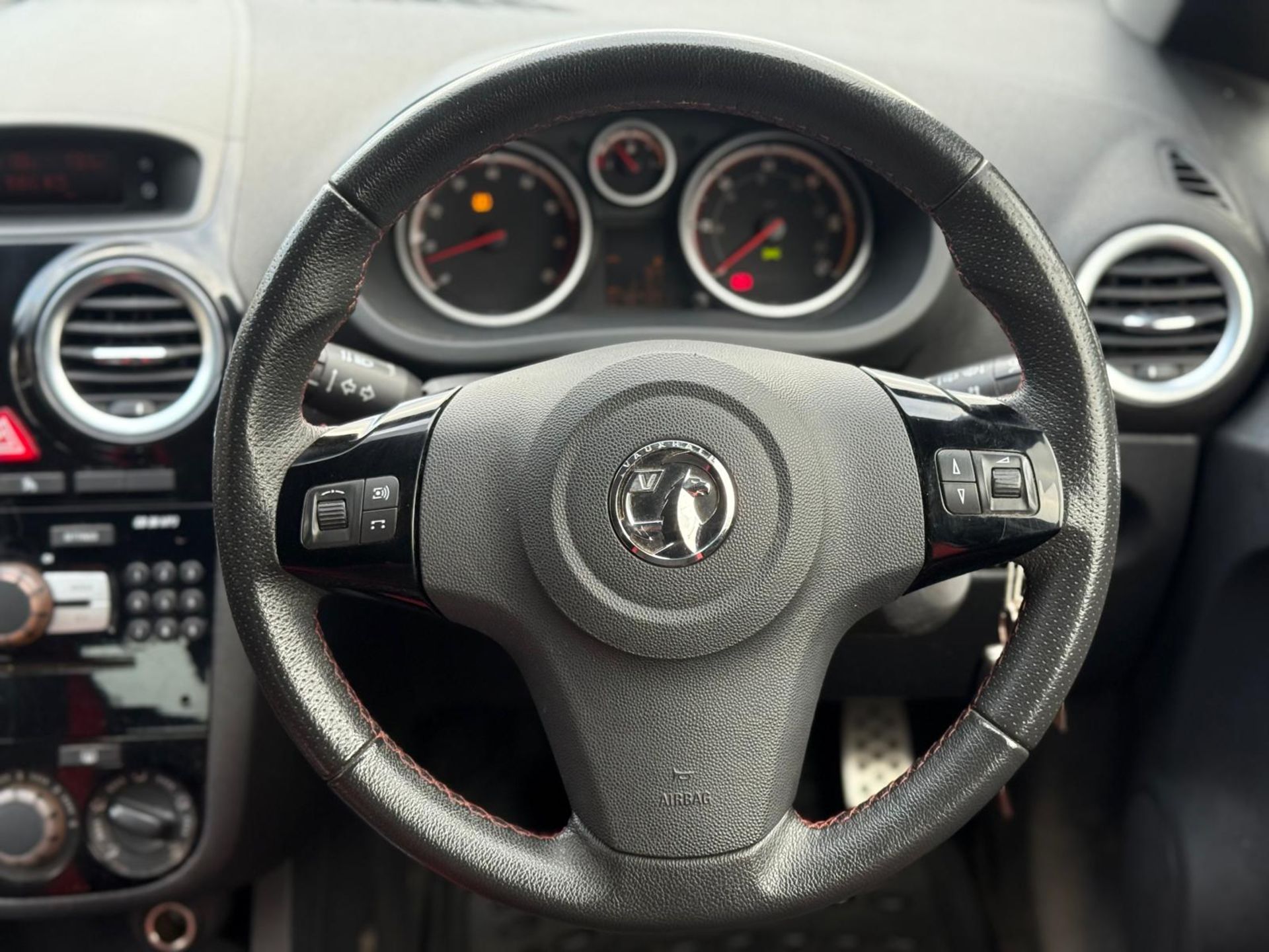 2014 (64) VAUXHALL CORSA 1.4 16V SRI >>--NO VAT ON HAMMER--<< - Image 26 of 32