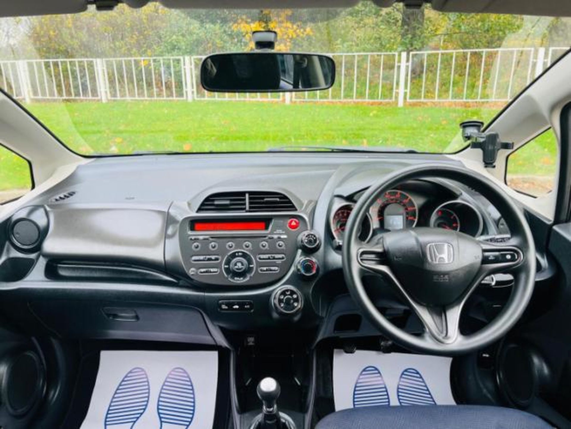 2011 HONDA JAZZ 1.2 I-VTEC S (A/C) 5DR >>--NO VAT ON HAMMER--<< - Image 17 of 24