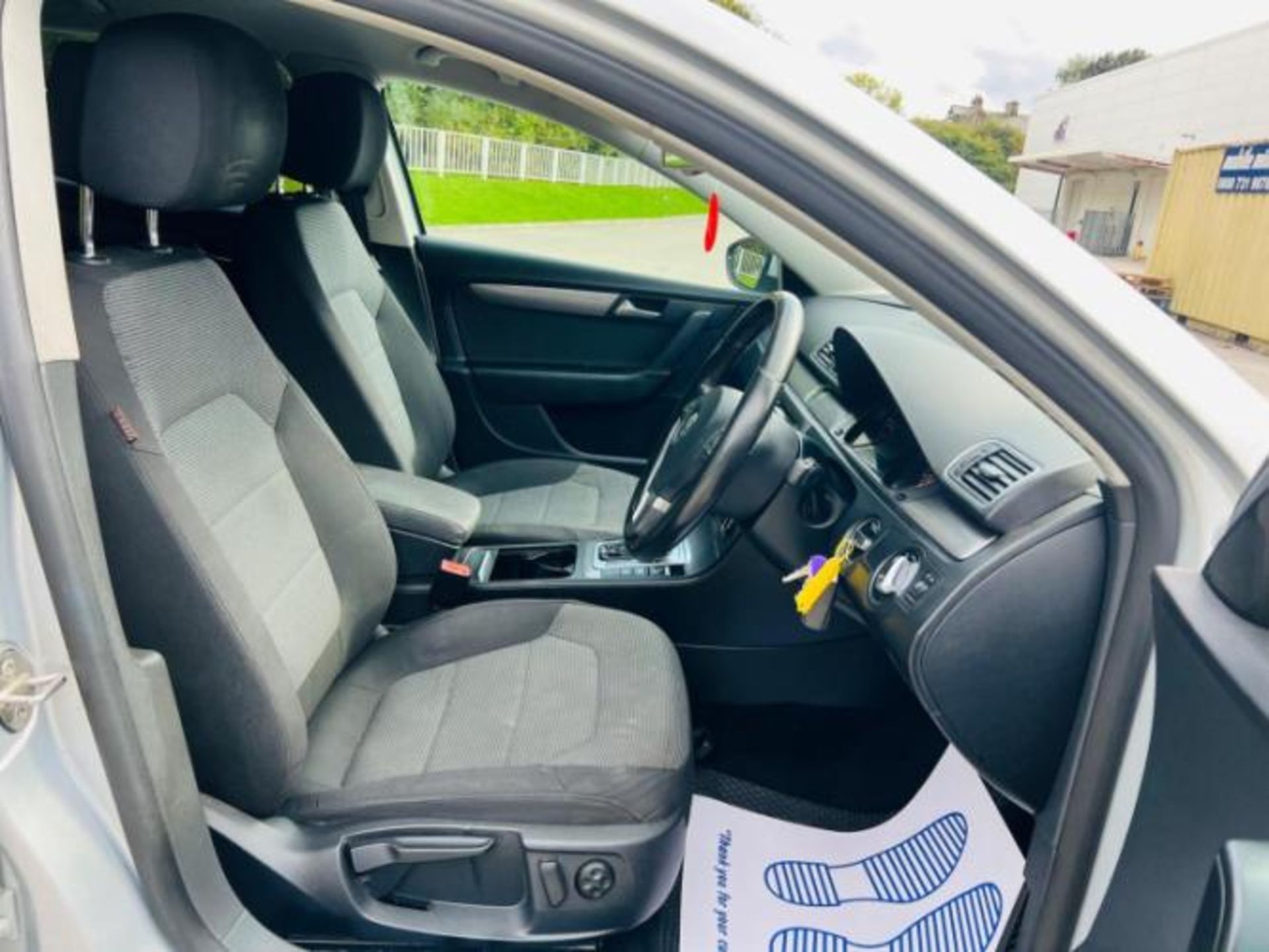 2011 VOLKSWAGEN PASSAT 2.0 TDI BLUEMOTION TECH SE DSG (S/S) 5DR ESTATE>>--NO VAT ON HAMMER--<< - Image 37 of 42