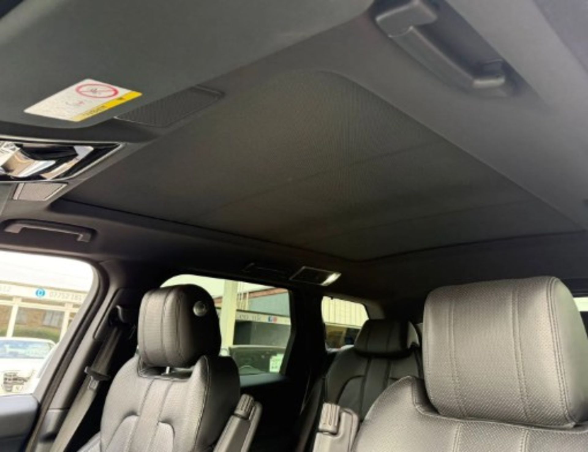 2017 LAND ROVER RANGE ROVER SPORT HSE SDV6 AUTO – WHITE – 98K MILES >>--NO VAT ON HAMMER--<< - Image 11 of 42