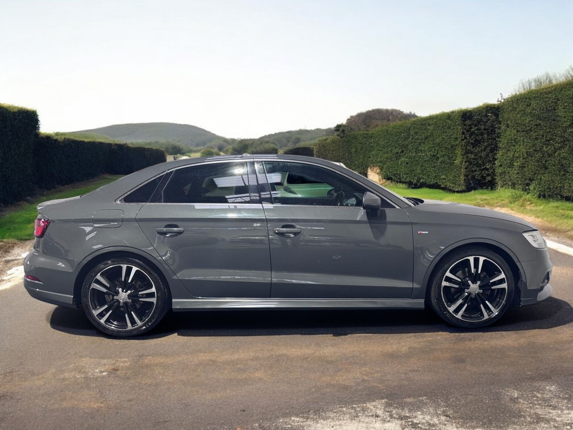 2017 AUDI A3 S LINE 1.4 TFSI S TRONIC SALOON >>--NO VAT ON HAMMER--<< - Image 4 of 42