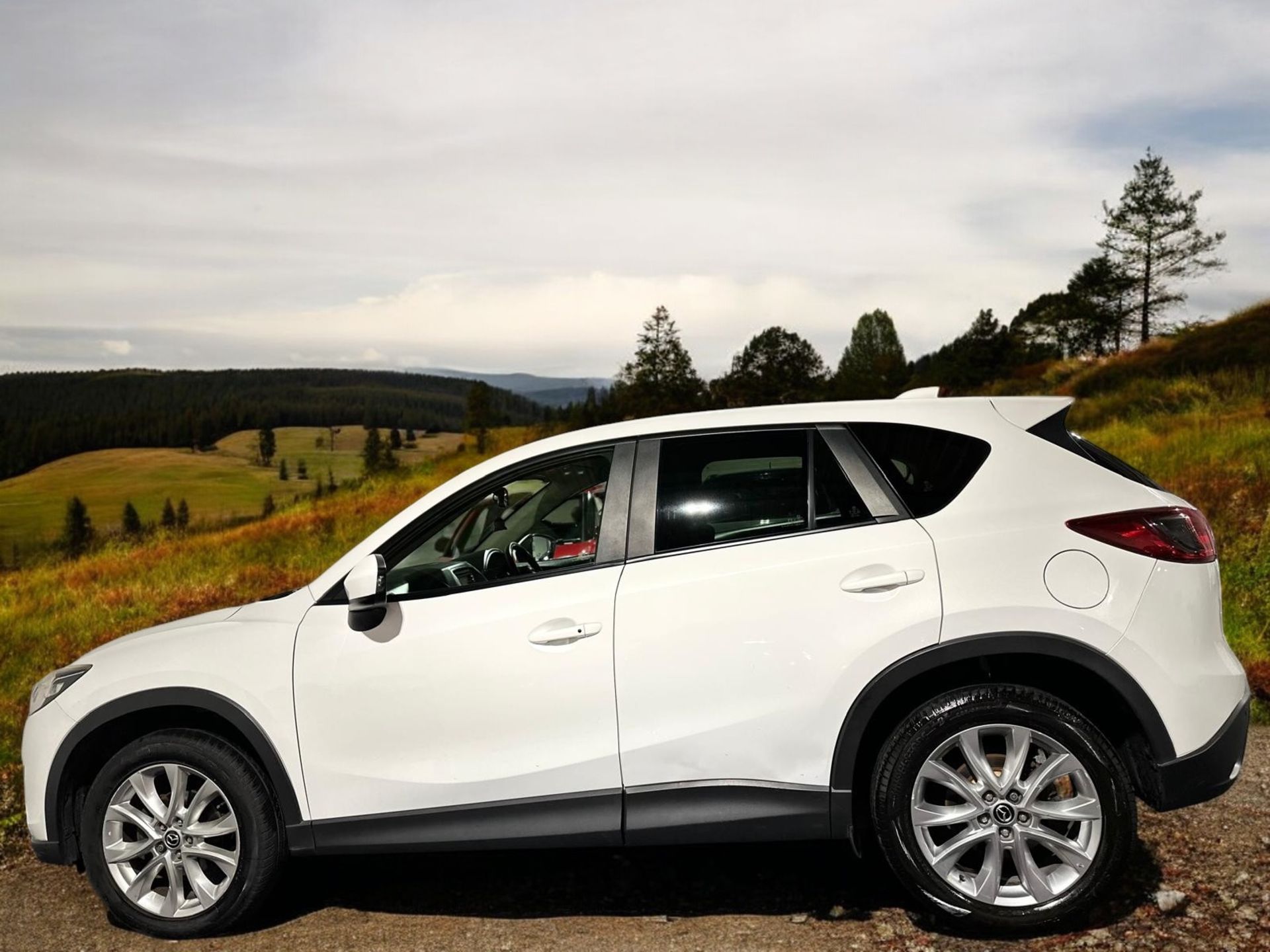 2014 MAZDA CX-5 SPORT NAV D 4X4 >>--NO VAT ON HAMMER--<< - Image 2 of 45