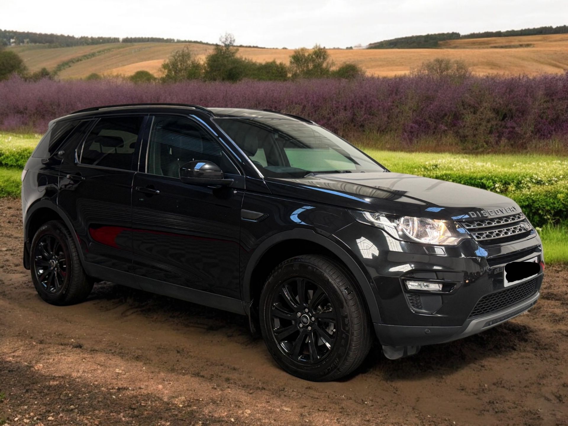 2016 LAND ROVER DISCOVERY SPORT 2.0 TD4 SE TECH AUTO 4WD – 7 SEATER >>--NO VAT ON HAMMER--<< - Image 3 of 31