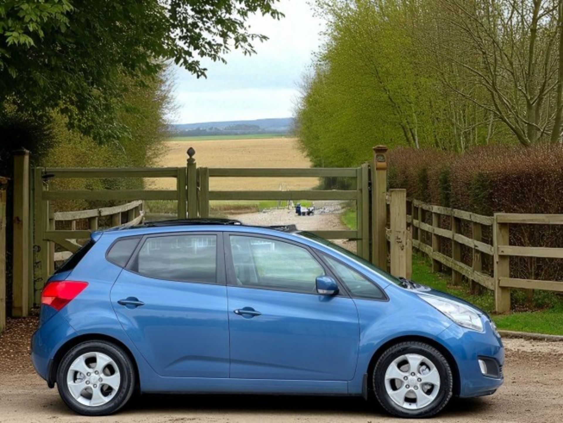 *(ONLY 93K MILEAGE)*2013 KIA VENGA 1.6 CRDI ECODYNAMICS 3 (S/S) 5DR–5-SEATER>-NO VAT ON HAMMER-< - Image 4 of 44