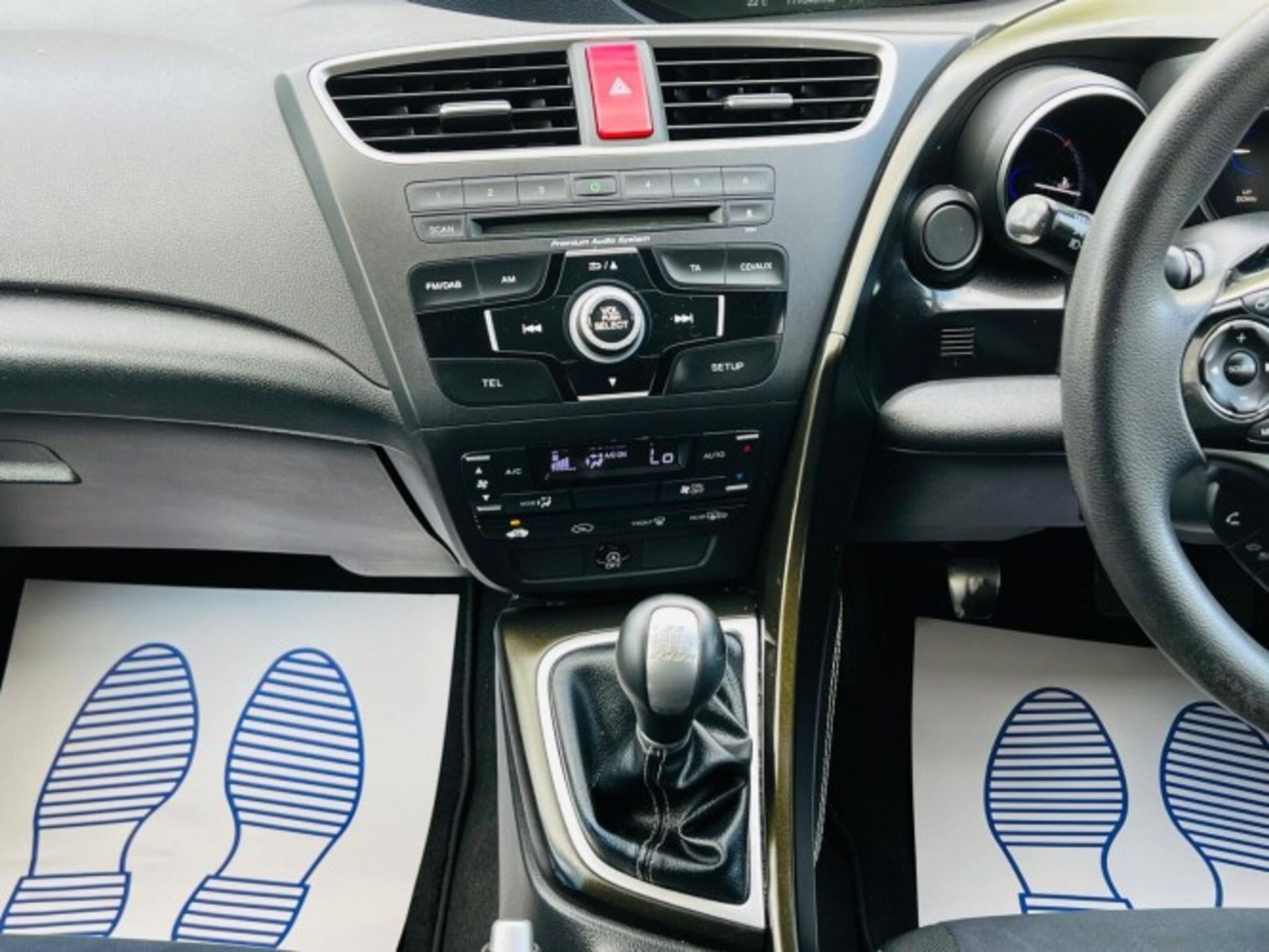 2014 HONDA CIVIC 1.6 I-DTEC S (S/S) 5DR >>--NO VAT ON HAMMER--<< - Image 22 of 36