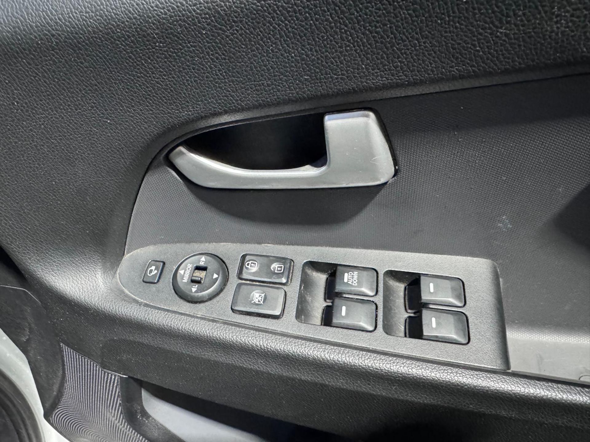 2012 KIA SPORTAGE KX-3 SAT NAV CRDI >>--NO VAT ON HAMMER--<< - Image 32 of 43