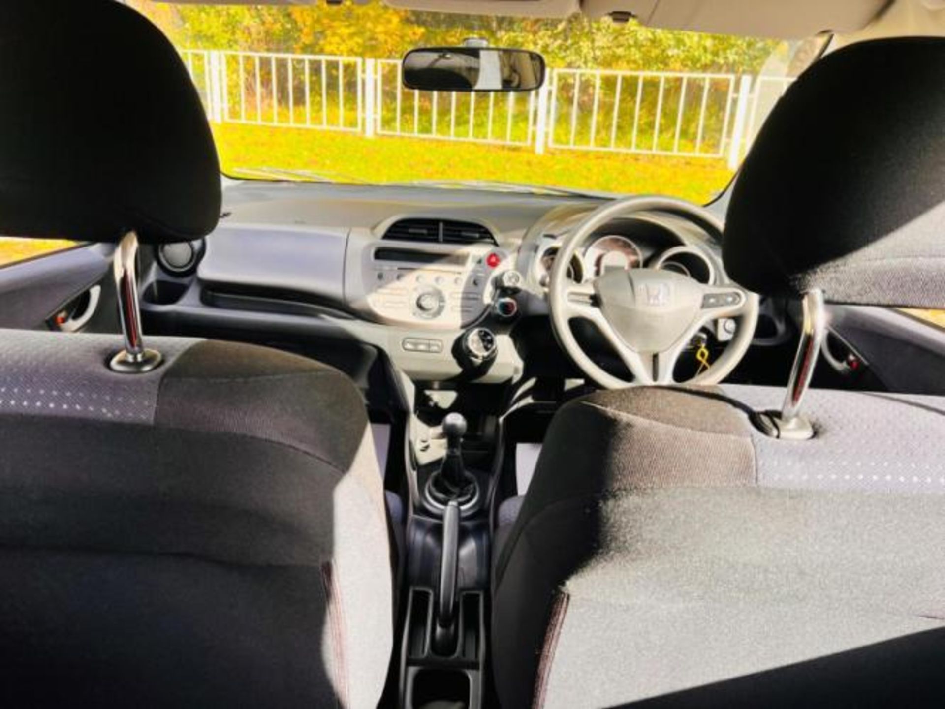 2009 HONDA JAZZ 1.2 I-VTEC SE 5DR >>--NO VAT ON HAMMER--<< - Image 22 of 29