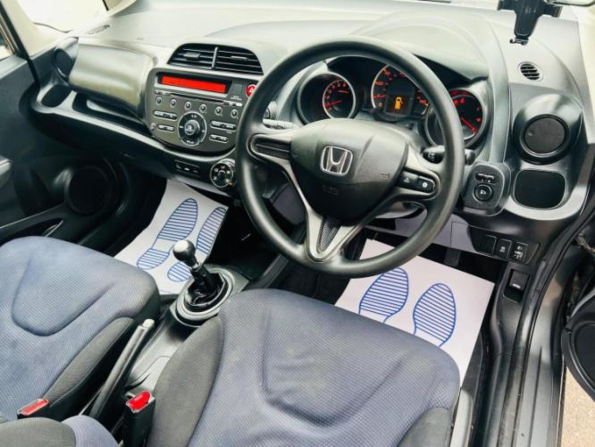 2011 HONDA JAZZ 1.2 I-VTEC S (A/C) 5DR >>--NO VAT ON HAMMER--<< - Image 20 of 24