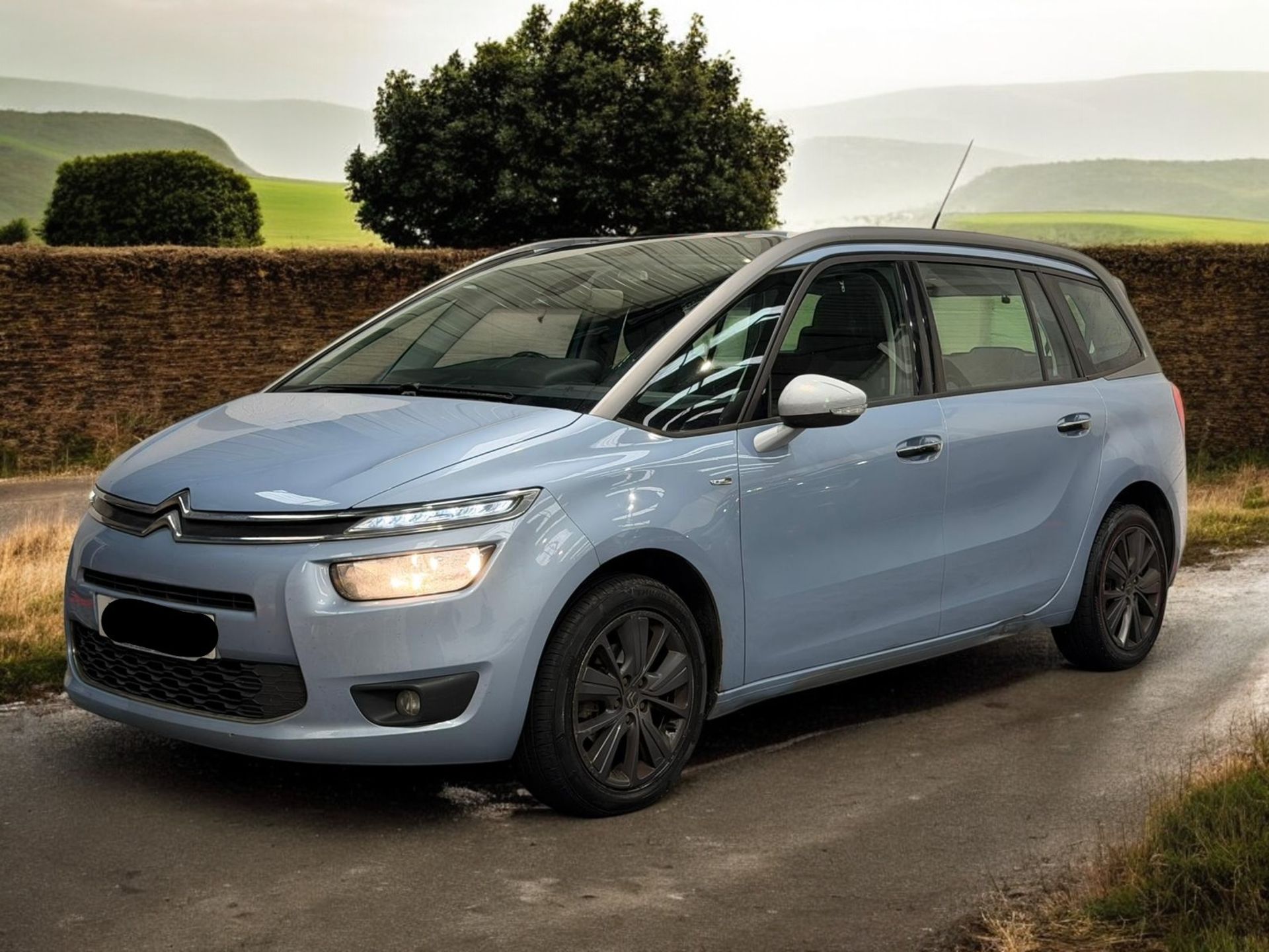 2014 CITROEN GRAND C4 PICASSO 1.6 E-HDI EXCLUSIVE – 7 SEATER >>--NO VAT ON HAMMER--<< - Image 16 of 49