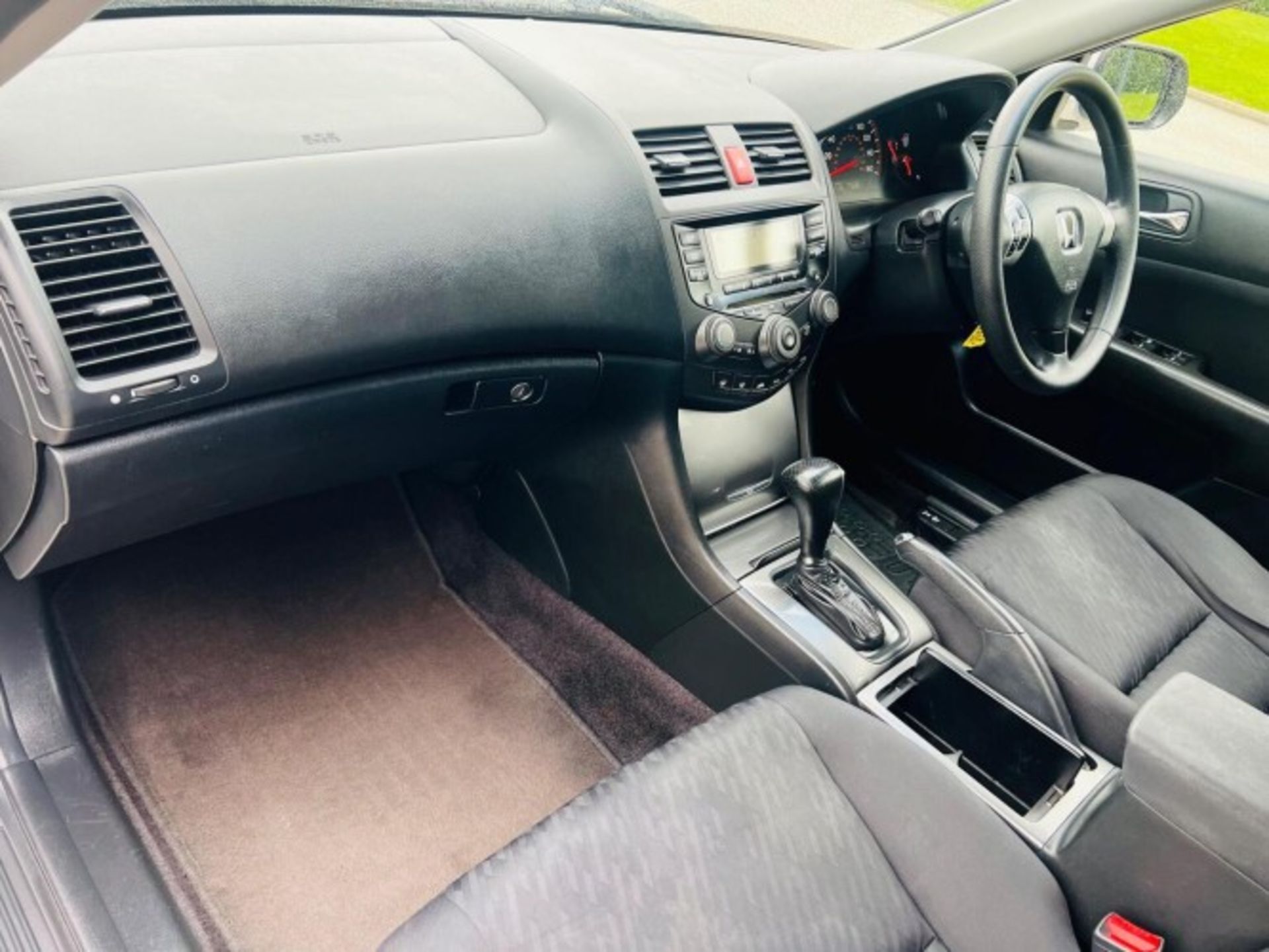 2005 HONDA ACCORD 2.0 I-VTEC SE AUTOMATIC – SALOON>>--NO VAT ON HAMMER--<< - Image 16 of 33