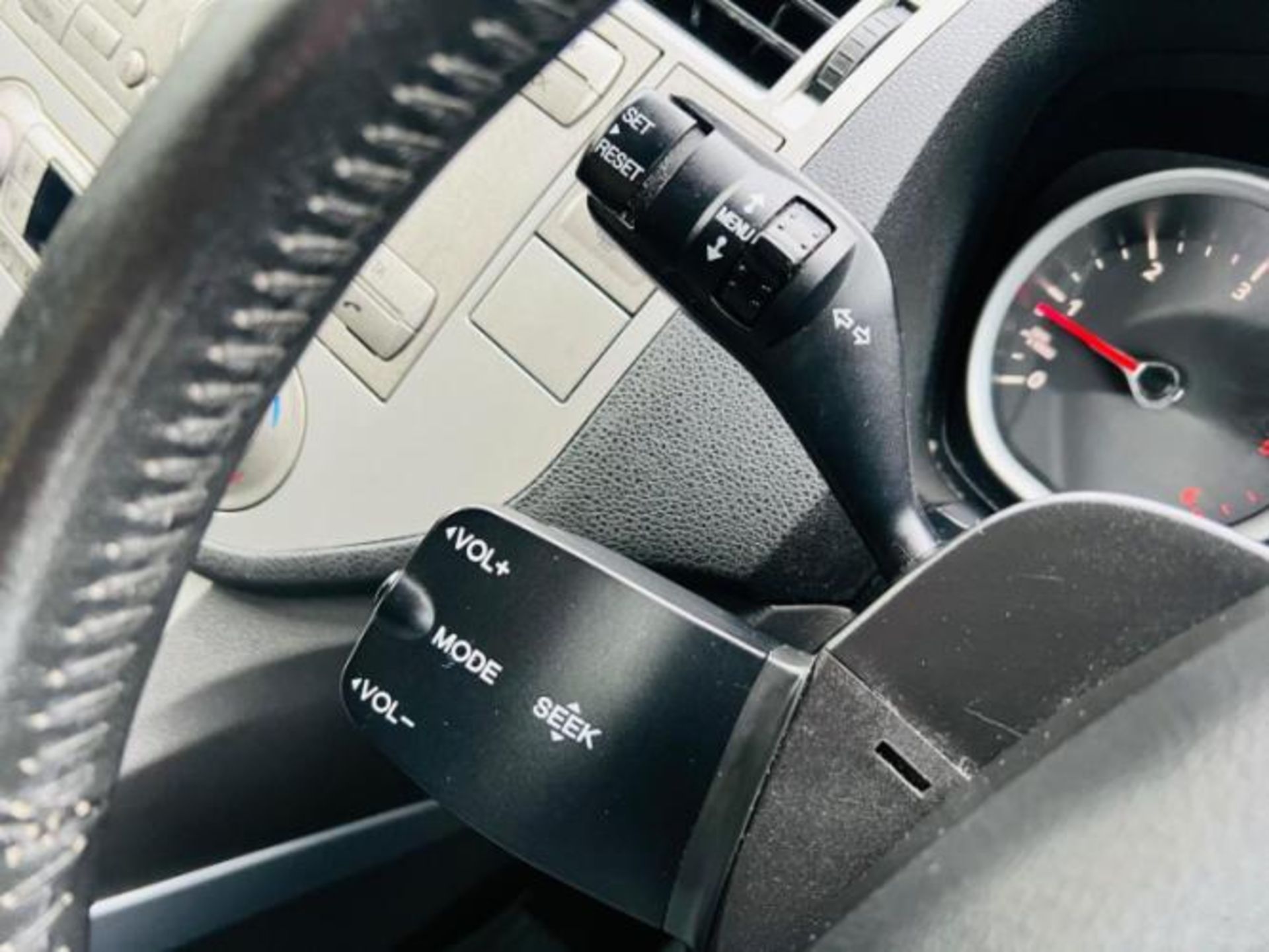 2010 FORD KUGA 2.0 TDCI ZETEC 2WD 5DR >>--NO VAT ON HAMMER--<< - Image 19 of 38