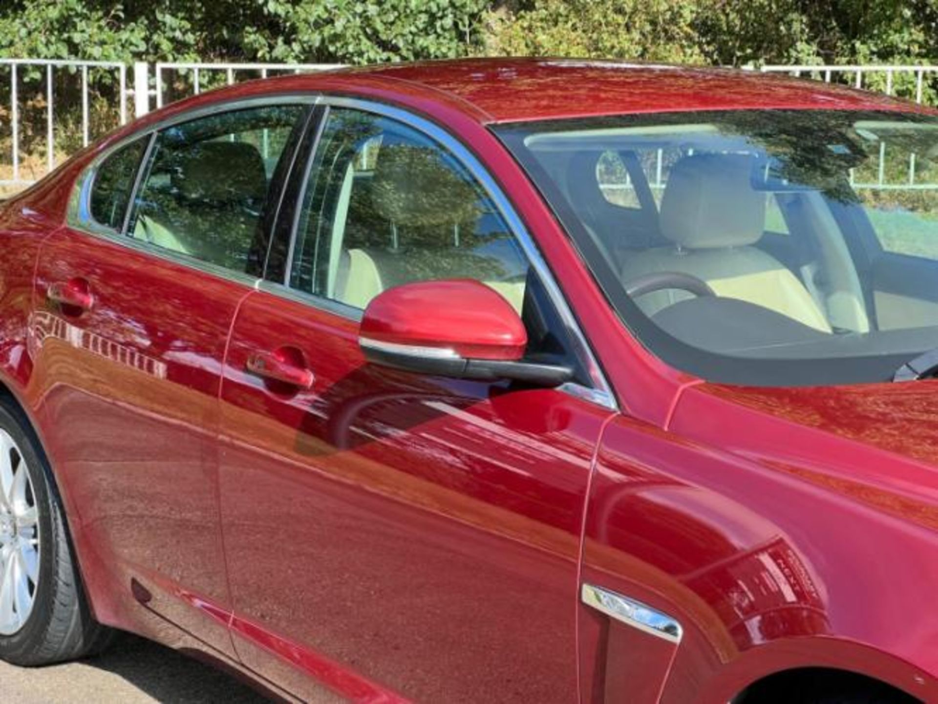 2012 JAGUAR XF 2.2D PREMIUM LUXURY AUTO (S/S) 4DR >>--NO VAT ON HAMMER--<< - Image 22 of 41