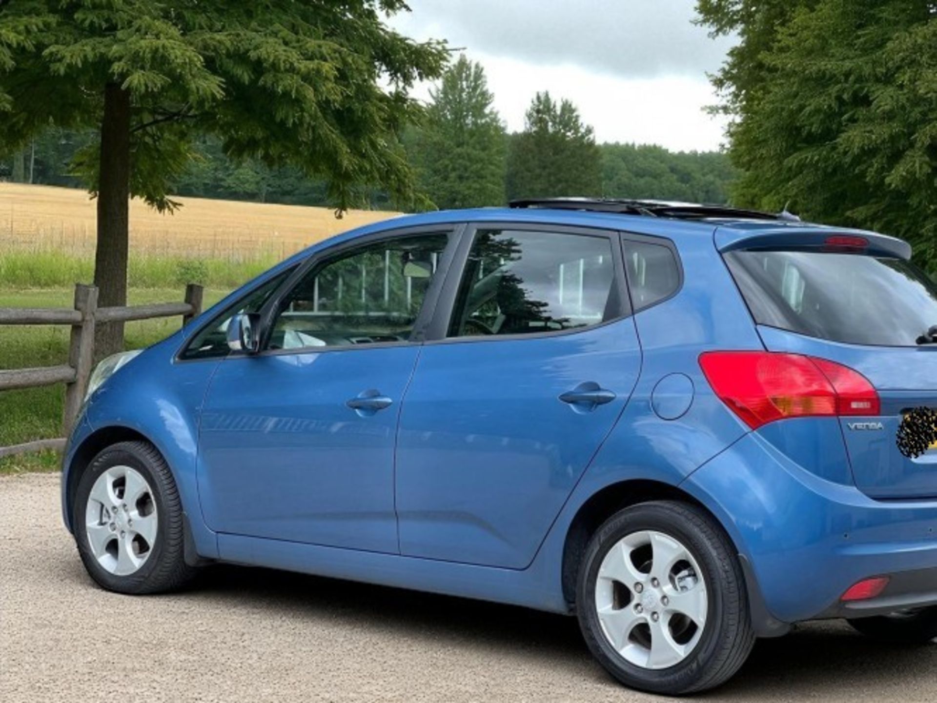 *(ONLY 93K MILEAGE)*2013 KIA VENGA 1.6 CRDI ECODYNAMICS 3 (S/S) 5DR–5-SEATER>-NO VAT ON HAMMER-< - Image 15 of 40