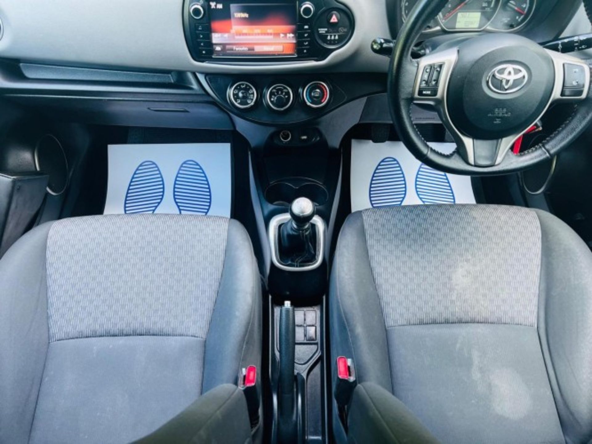 **(ONLY 100K MILEAGE)** 2015 TOYOTA YARIS 1.4 D-4D ICON – 5DR HATCHBACK>>--NO VAT ON HAMMER--<< - Image 33 of 38