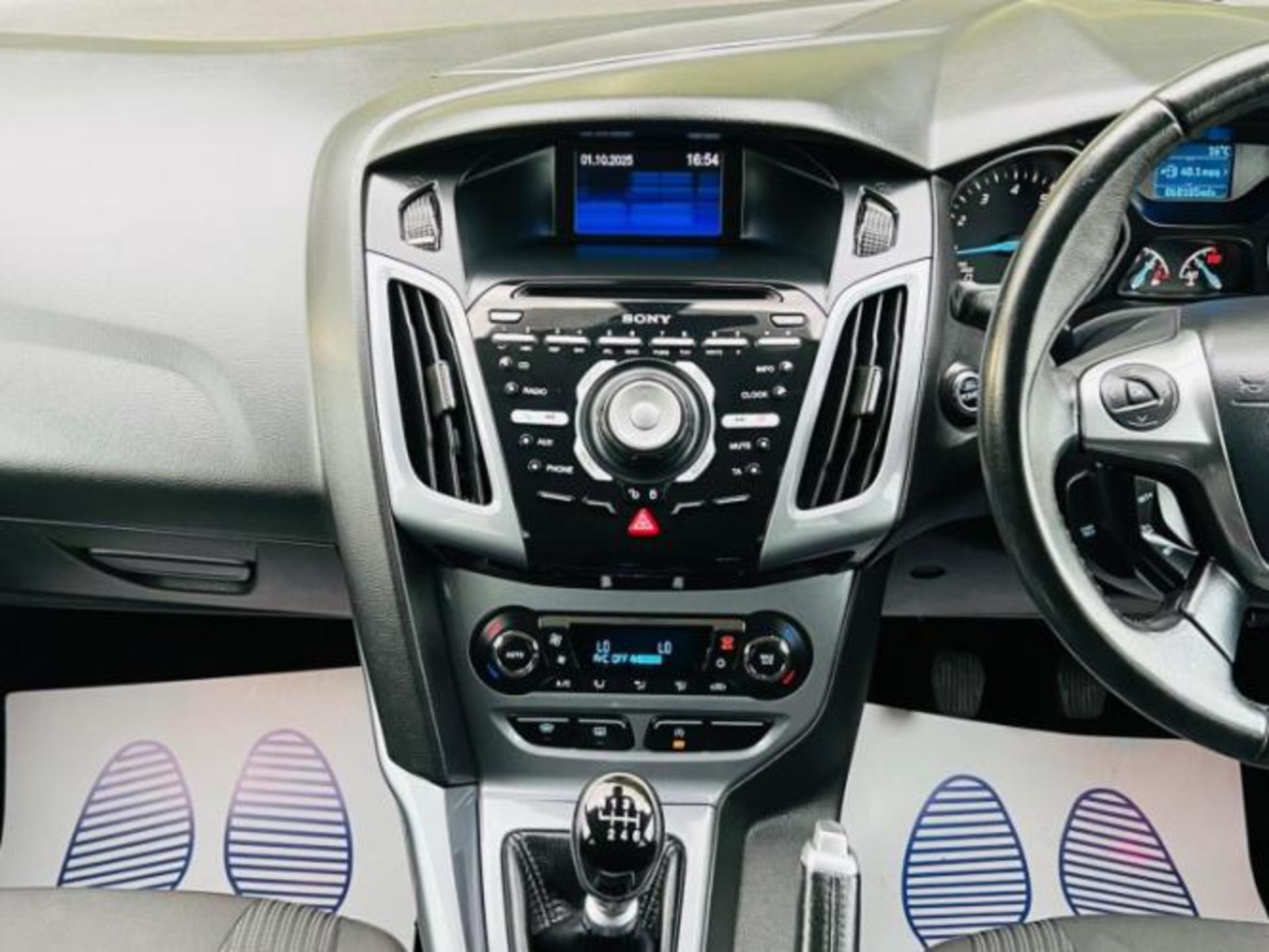 *(ONLY 68K MILEAGE)*2014 FORD FOCUS 1.0T ECOBOOST TITANIUM 5-DOOR HATCHBACK>-NO VAT ON HAMMER-< - Image 18 of 41