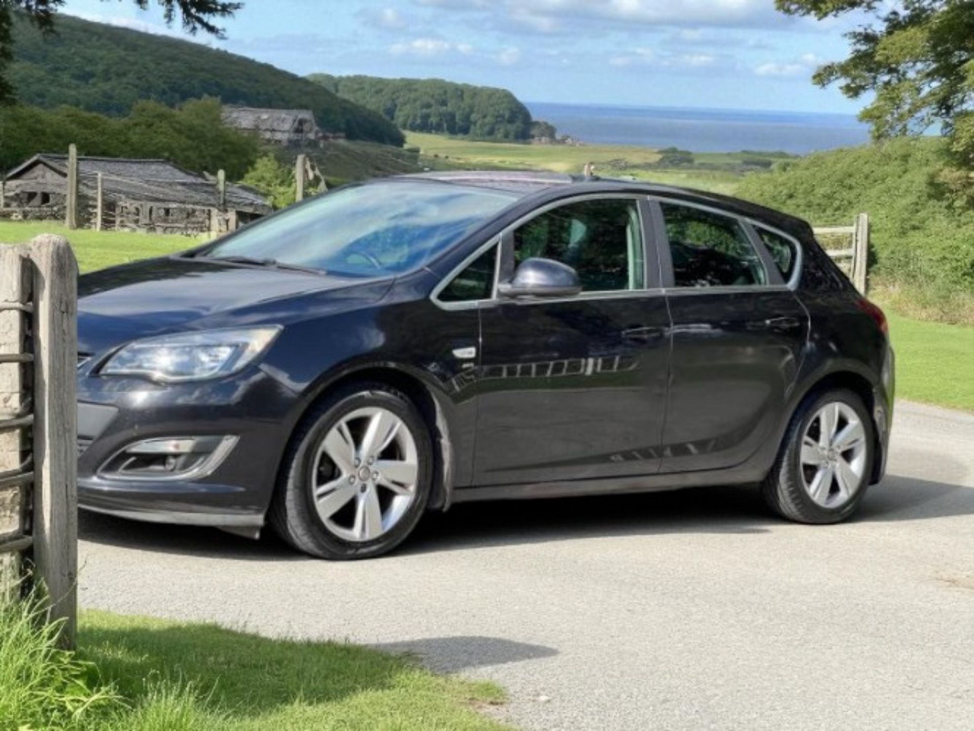 **(ONLY 109K MILEAGE)** 2013 VAUXHALL ASTRA 1.6 16V SRI 5-DOOR HATCHBACK>>--NO VAT ON HAMMER--<< - Image 4 of 40