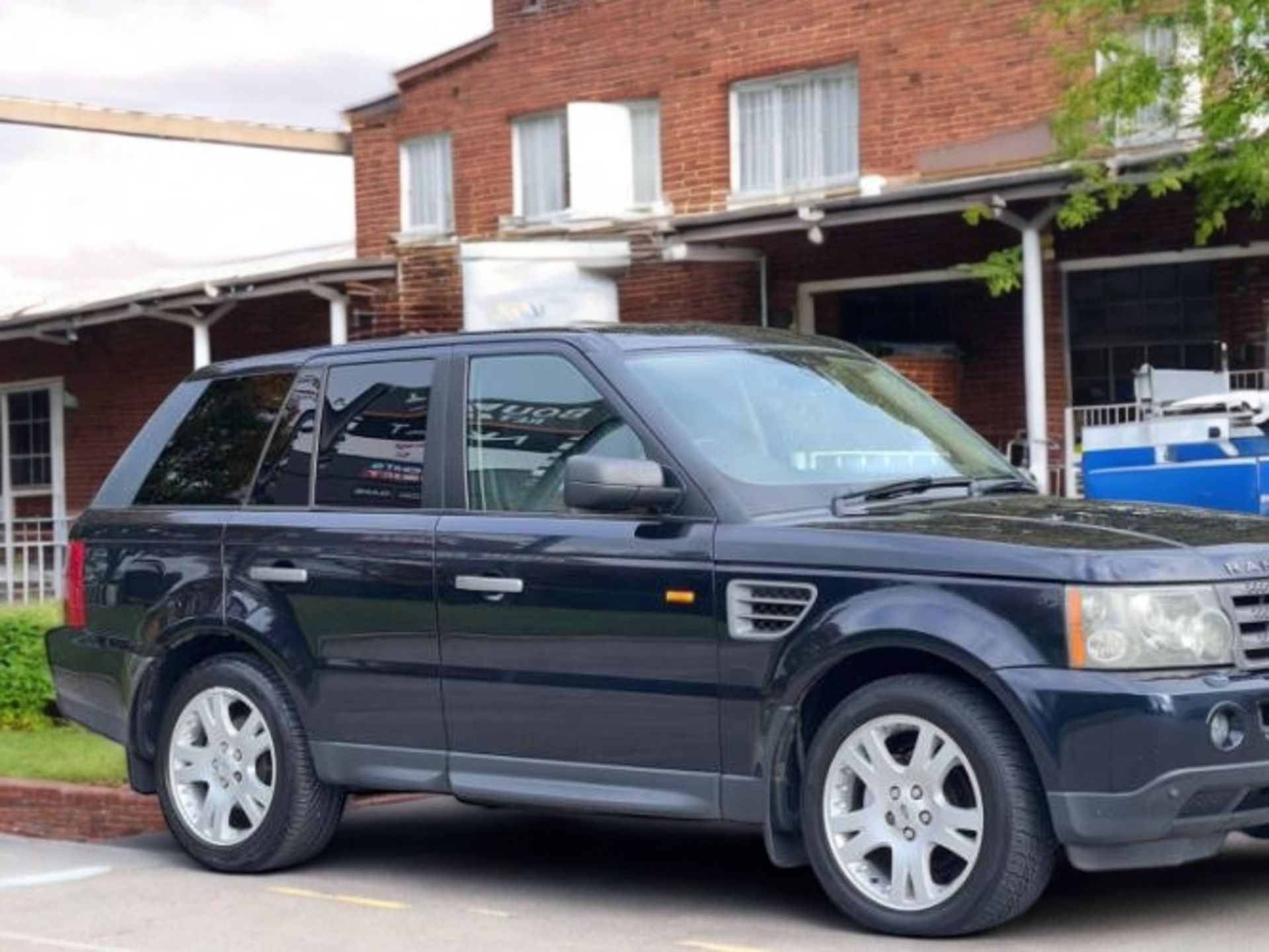 2006 LAND ROVER RANGE ROVER SPORT 2.7 TD V6 HSE STATION WAGON 5DR>>--NO VAT ON HAMMER--<< - Image 3 of 41